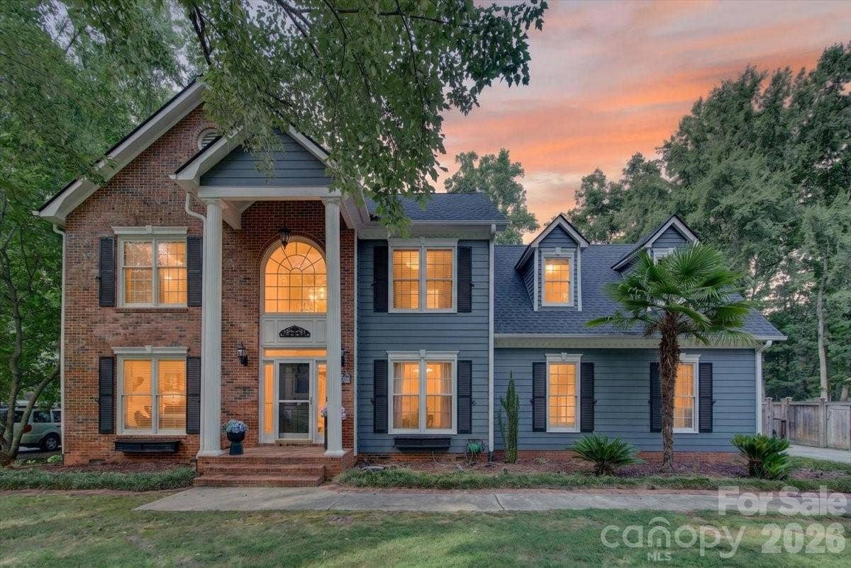 2230 Raven Drive, Rock Hill, SC 29732 2230 Raven Drive, Rock Hill, SC 29732