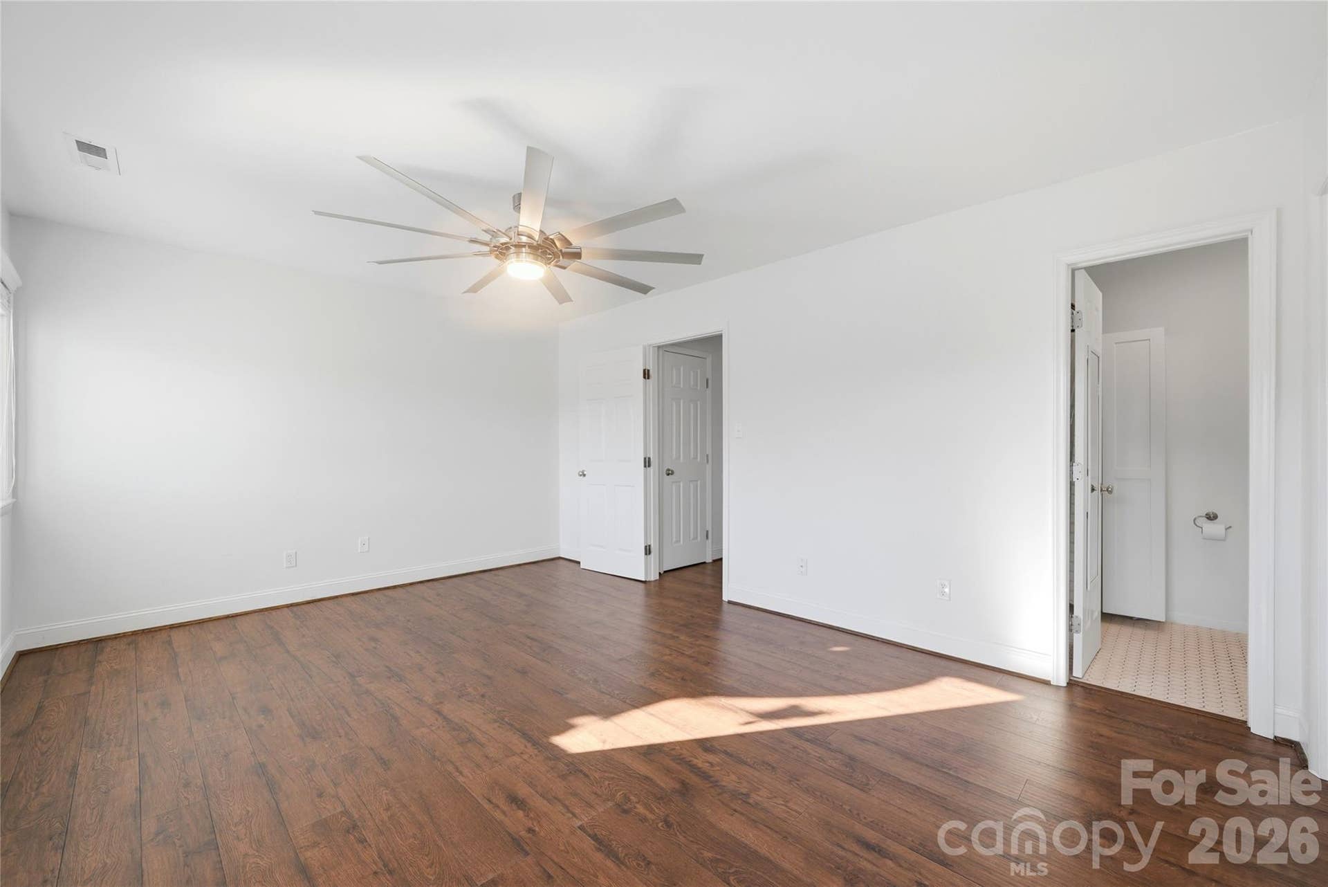 8014 Westcape Drive, Denver, NC 28037