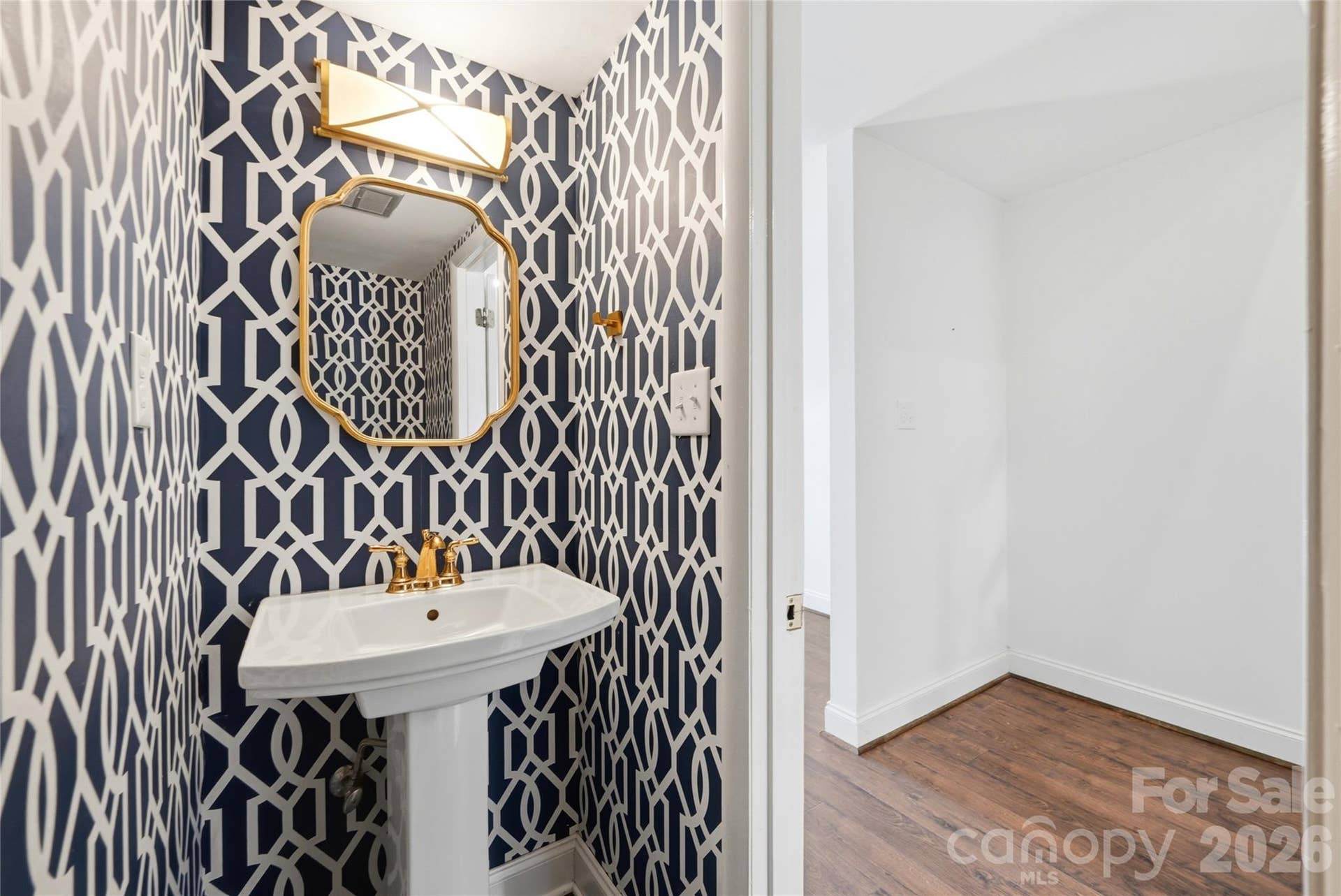 8014 Westcape Drive, Denver, NC 28037