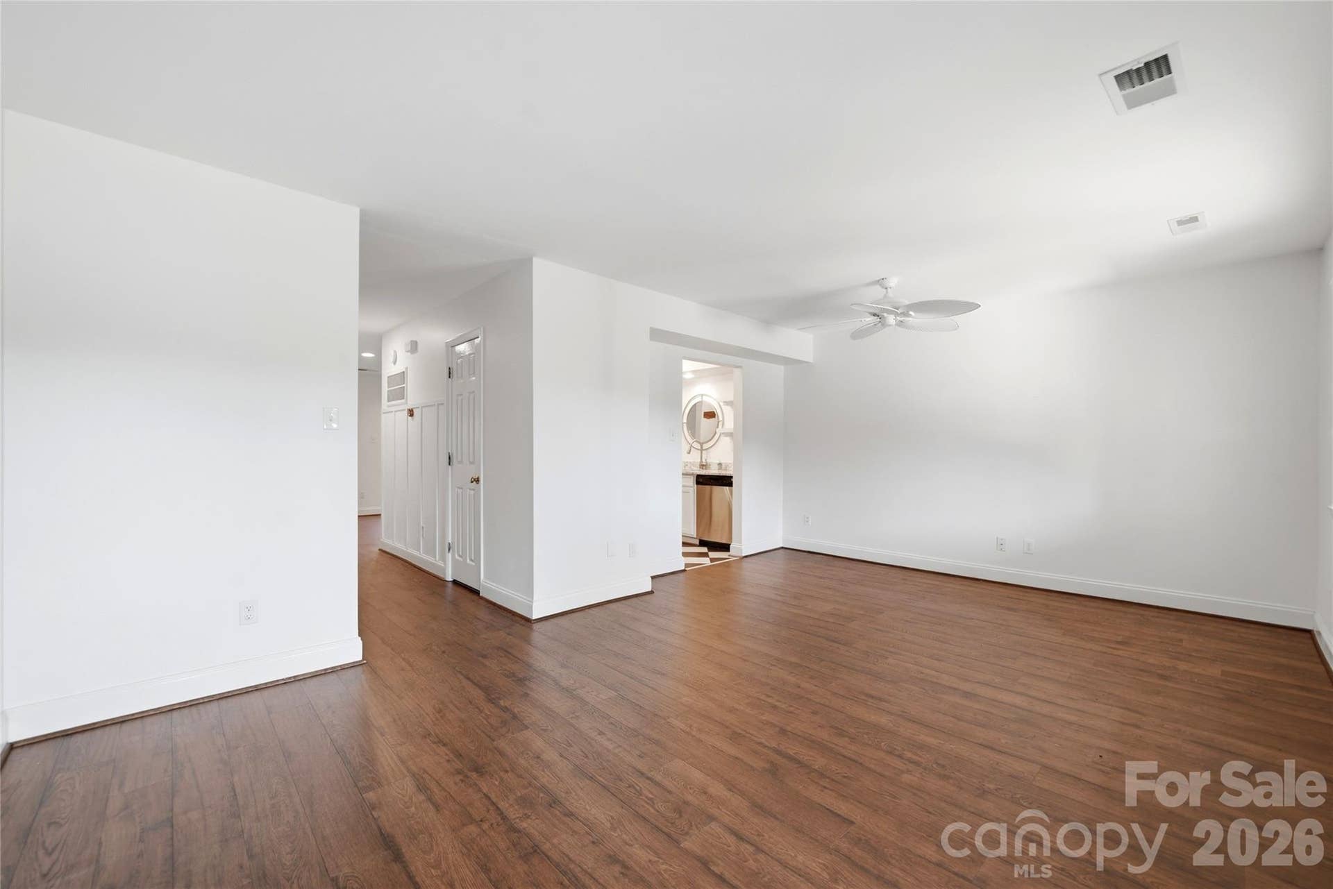 8014 Westcape Drive, Denver, NC 28037