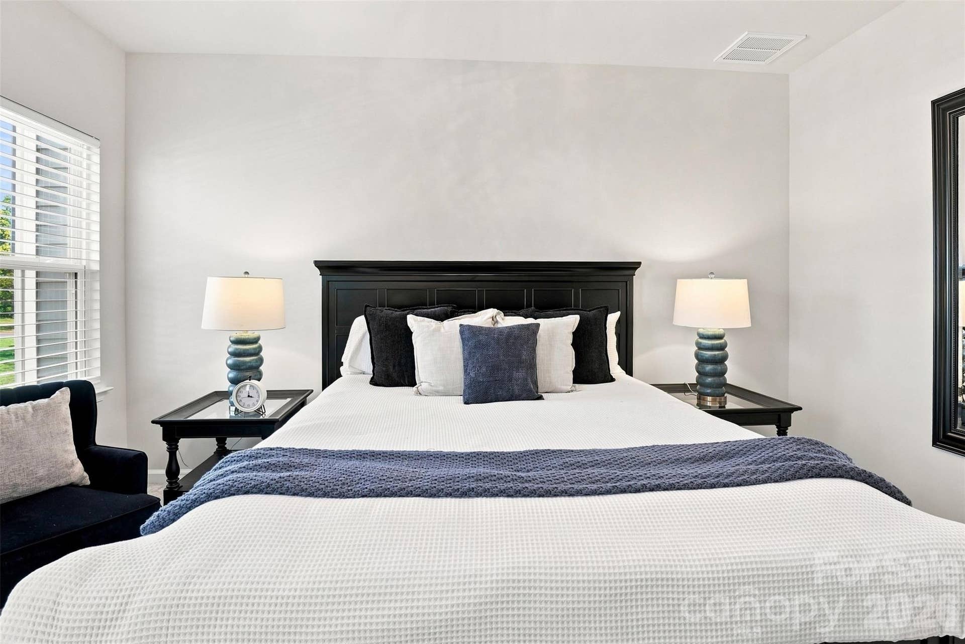 2586 Grantham Place Drive, Fort Mill, SC 29715 2586 Grantham Place Drive, Fort Mill, SC 29715