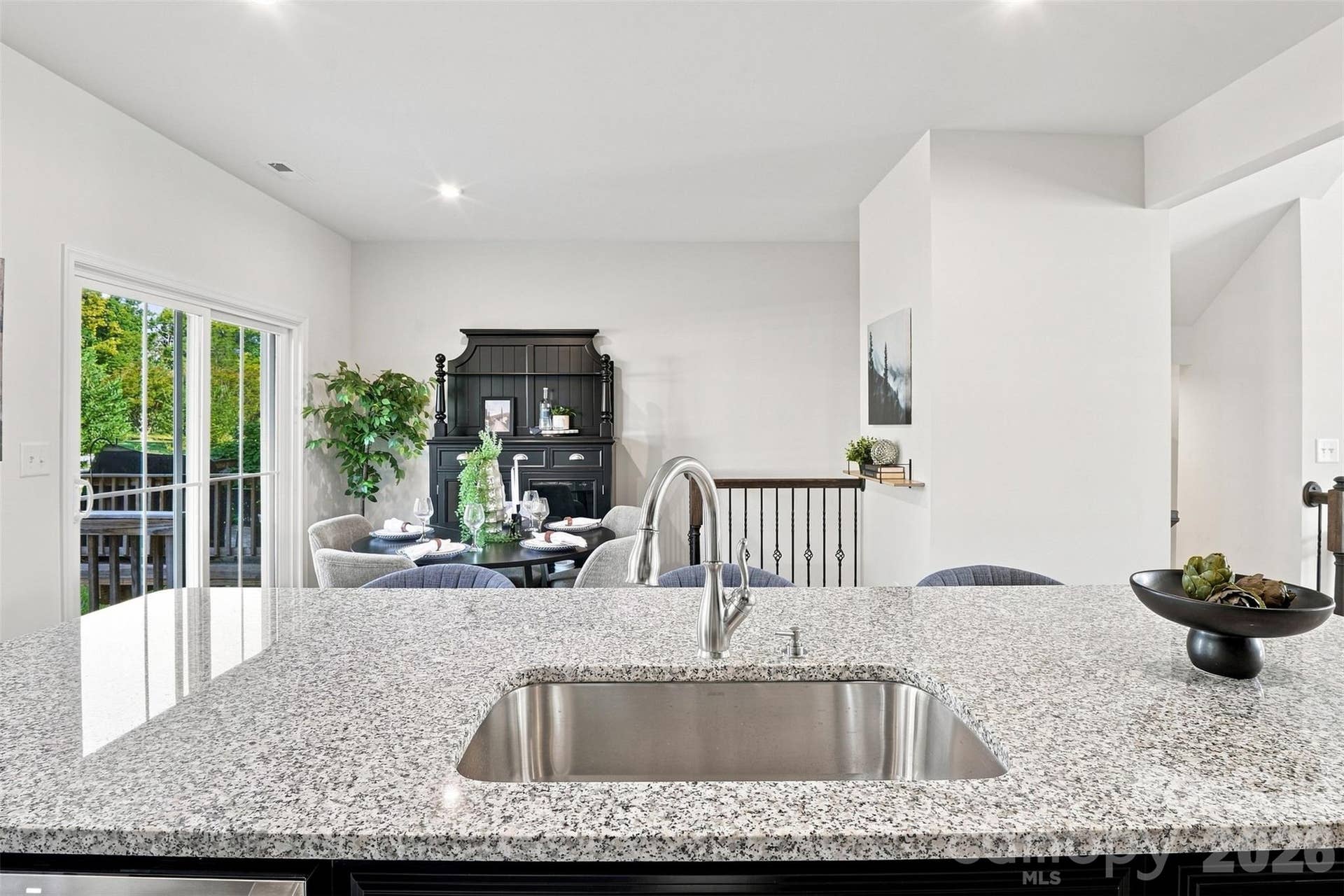 2586 Grantham Place Drive, Fort Mill, SC 29715 2586 Grantham Place Drive, Fort Mill, SC 29715