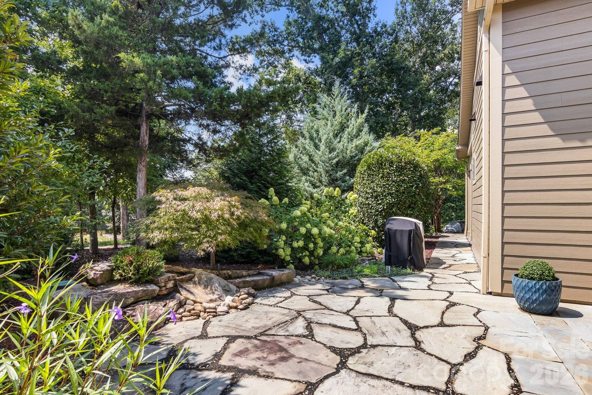 418 Flat Rock Drive, Denver, NC 28037