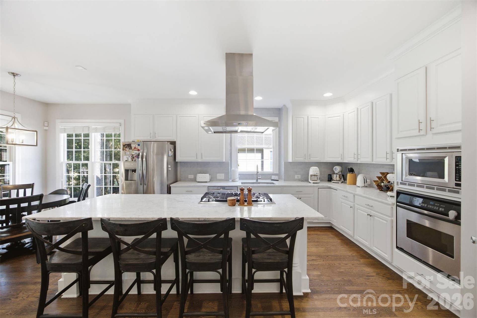 10104 Devonshire Drive, Huntersville, NC 28078 Large island in kitchen