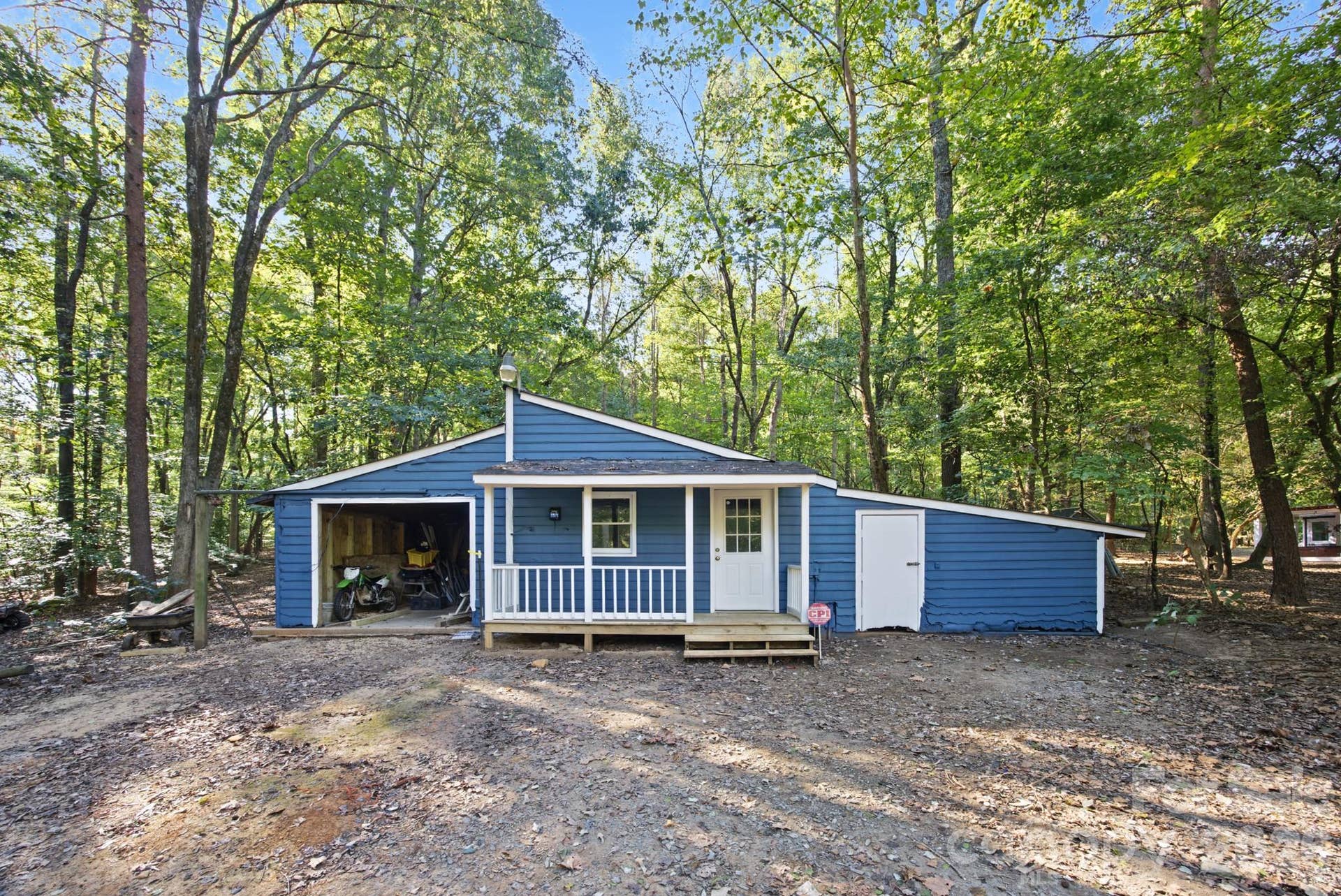 2703 Blythe Road, Waxhaw, NC 28173 2703 Blythe Road, Waxhaw, NC 28173