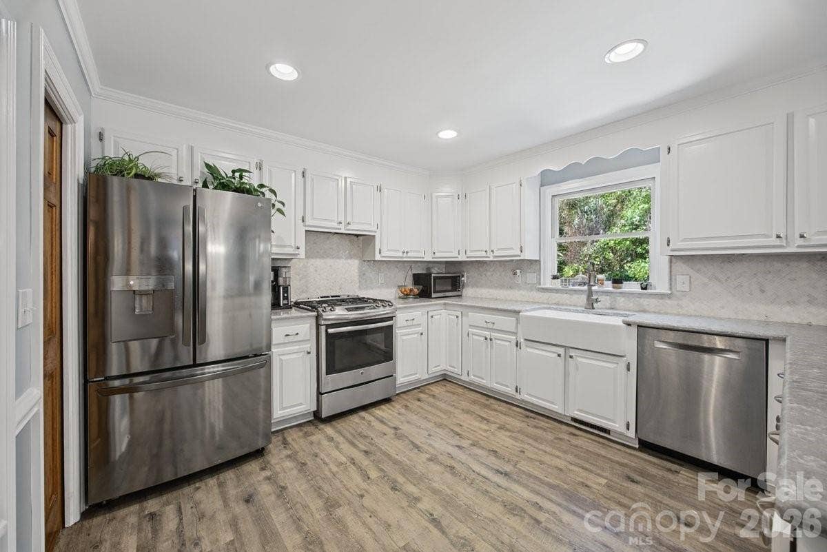 2703 Blythe Road, Waxhaw, NC 28173 Kitchen