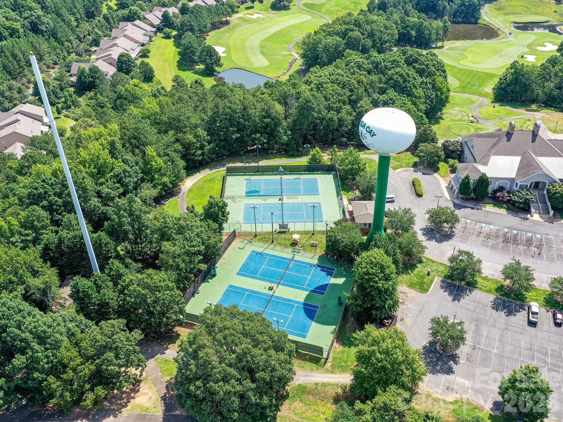 Tennis