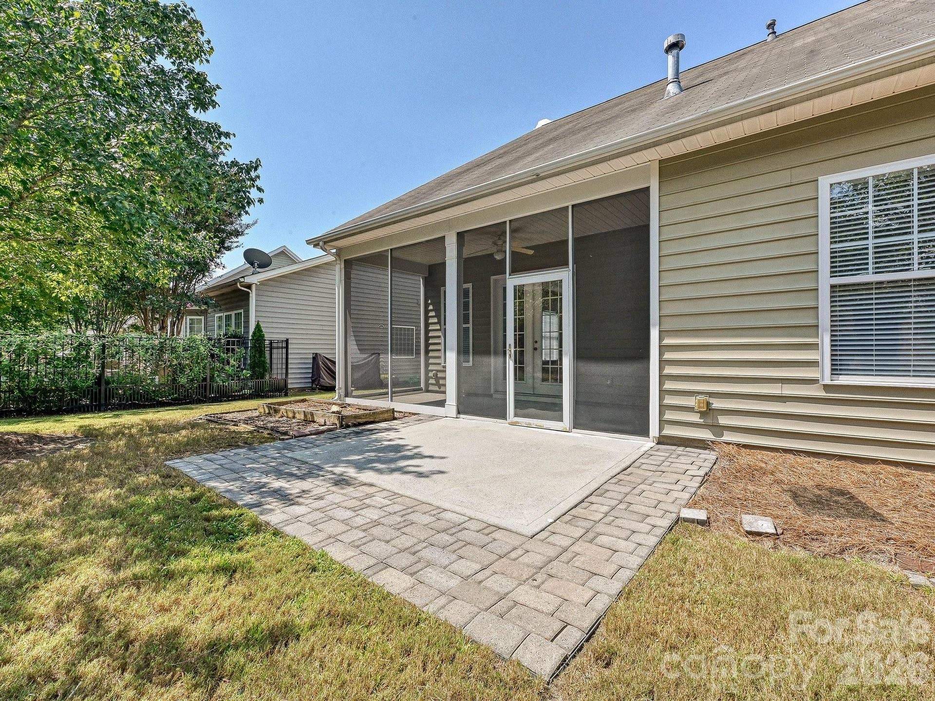 1021 Knob Creek Lane, Tega Cay, SC 29708