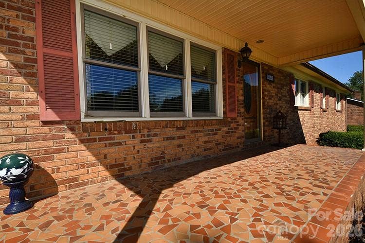 2525 Teague Street, Lincolnton, NC 28092 2525 Teague Street, Lincolnton, NC 28092