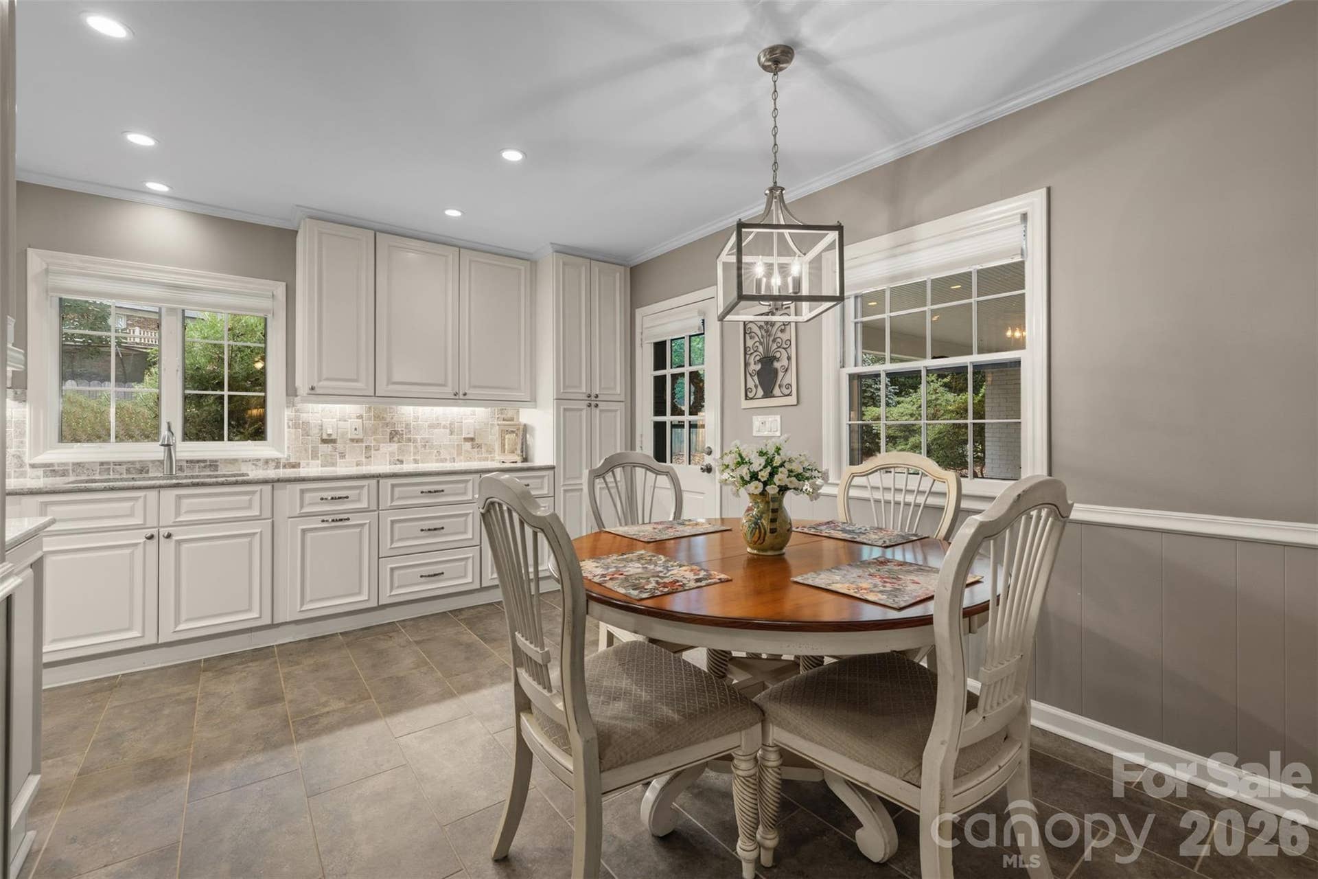 1009 Bearmore Drive, Charlotte, NC 28211