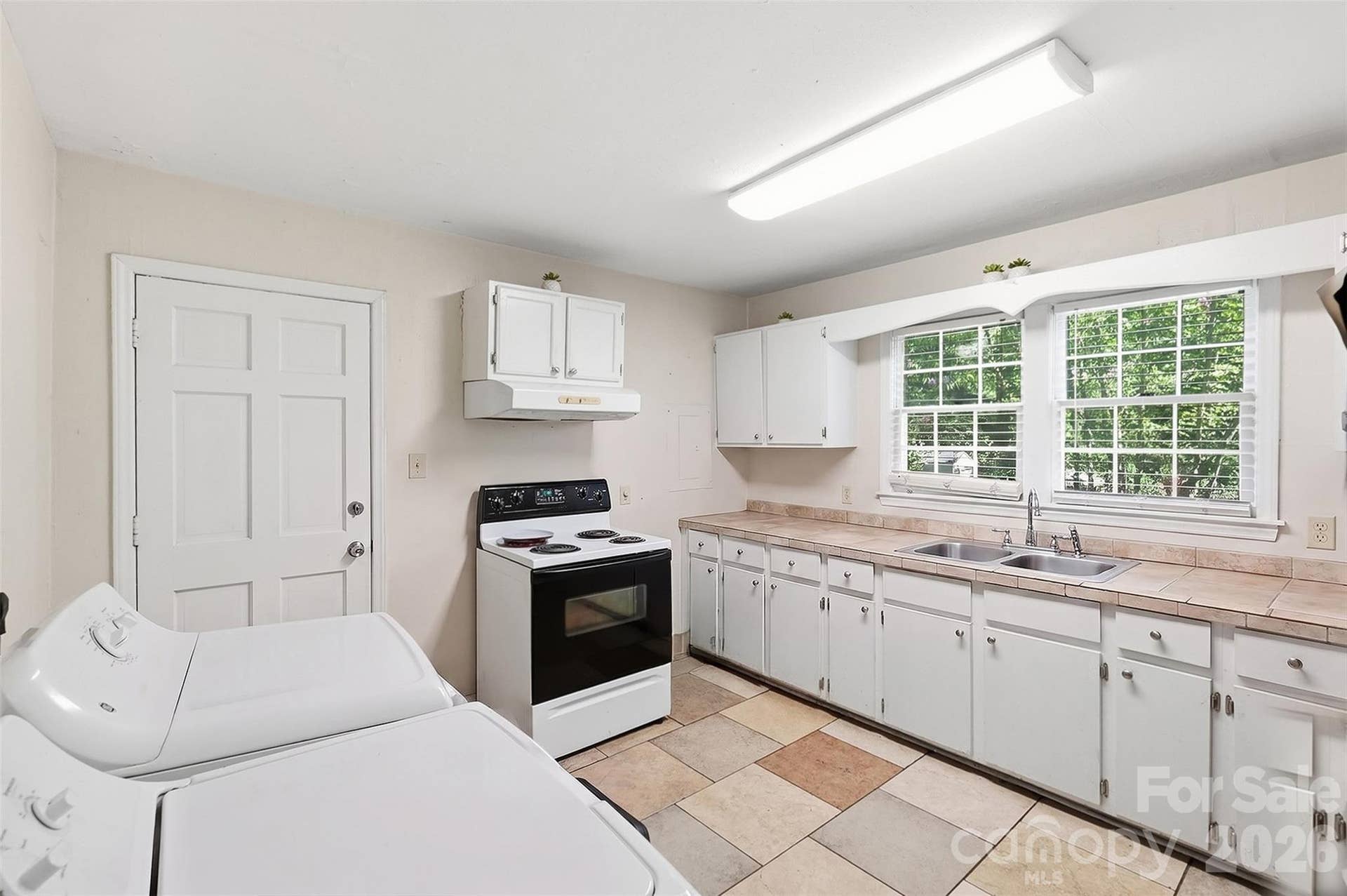 1327 Eden Terrace, Rock Hill, SC 29730 1327 Eden Terrace, Rock Hill, SC 29730