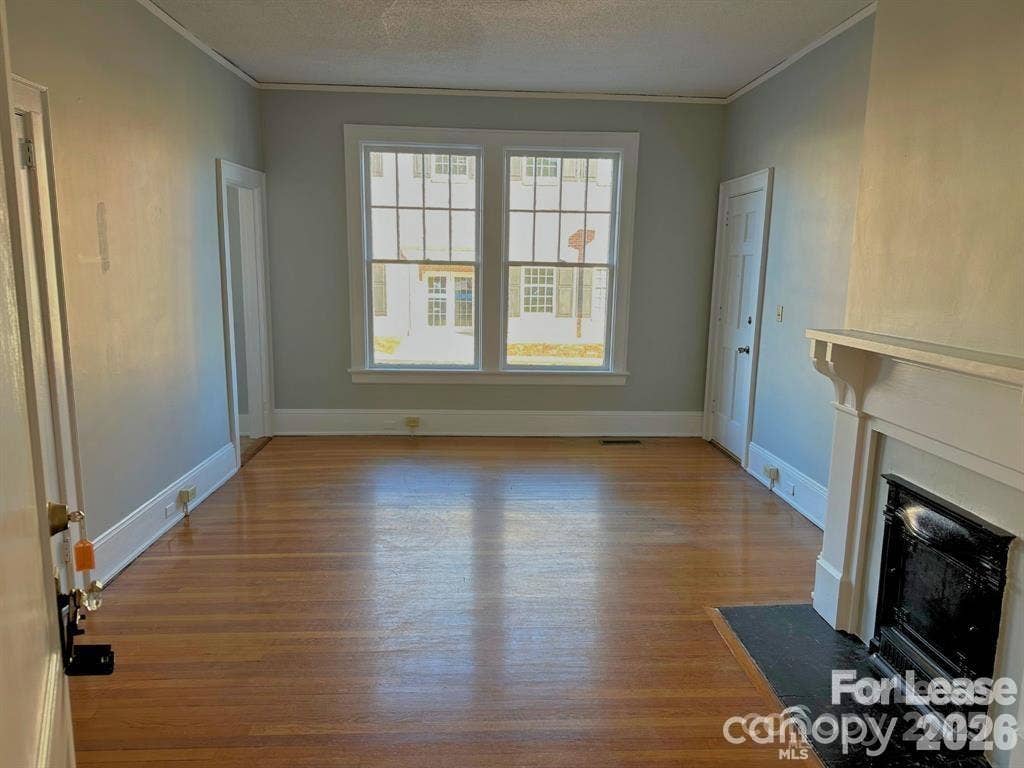 417 E Main Street, #101, Lincolnton, NC 28092