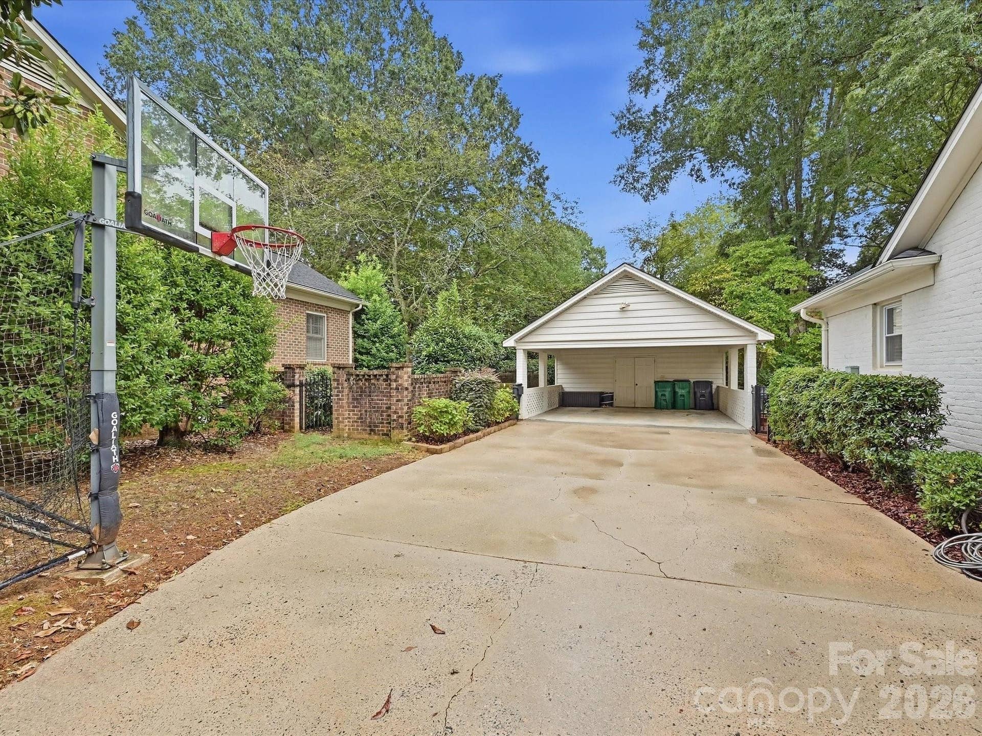 3101 Cloverfield Road, Charlotte, NC 28211 Carport