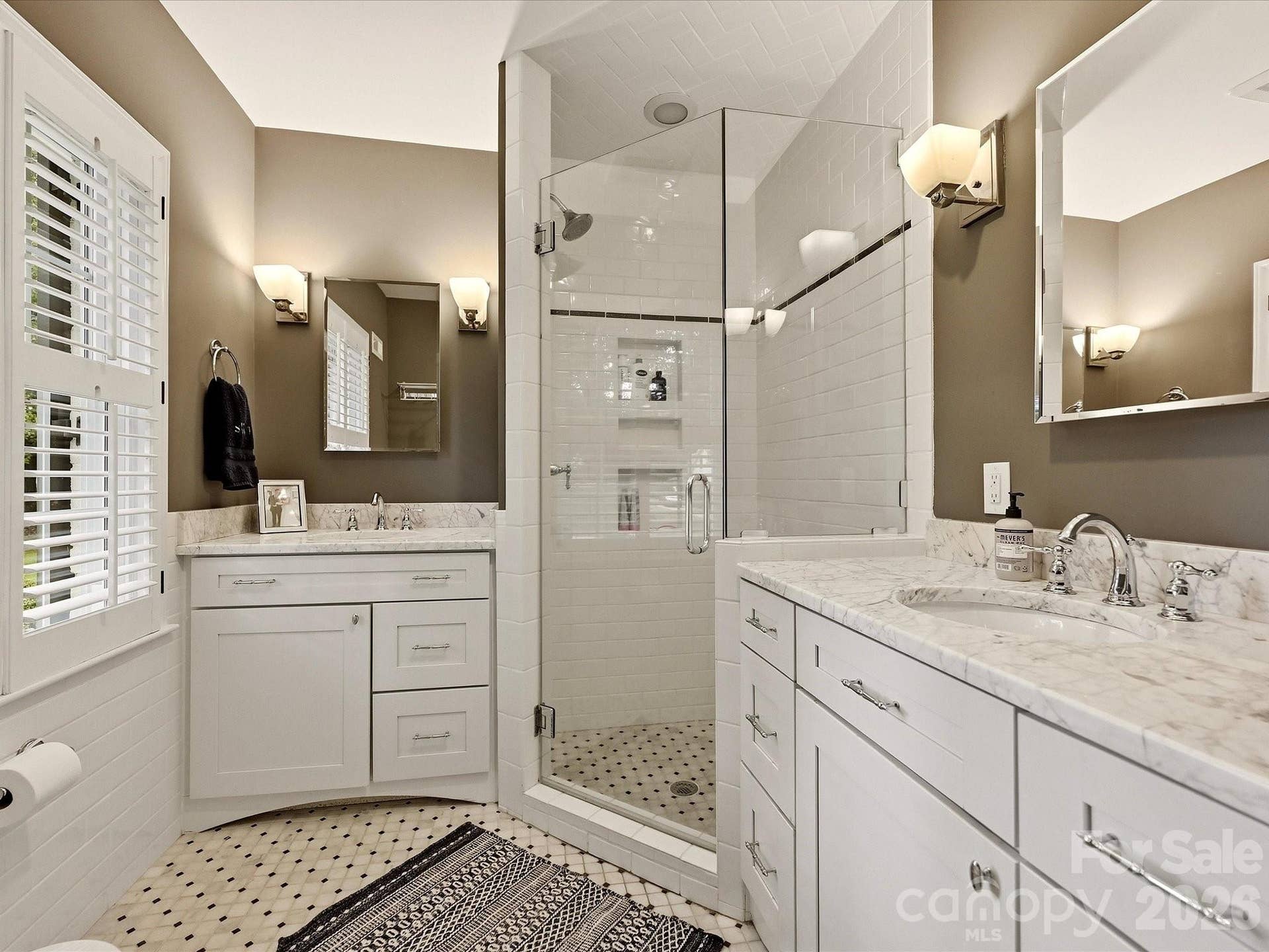 3101 Cloverfield Road, Charlotte, NC 28211 Primary Bathroom