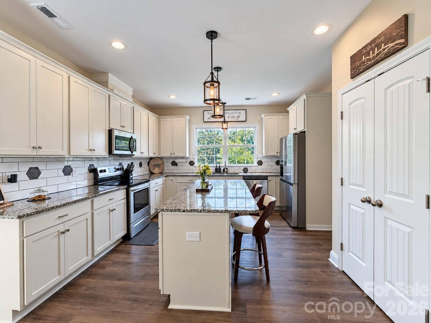 9201 Providence Road S, Waxhaw, NC 28173 Island offers extra counter space and seating