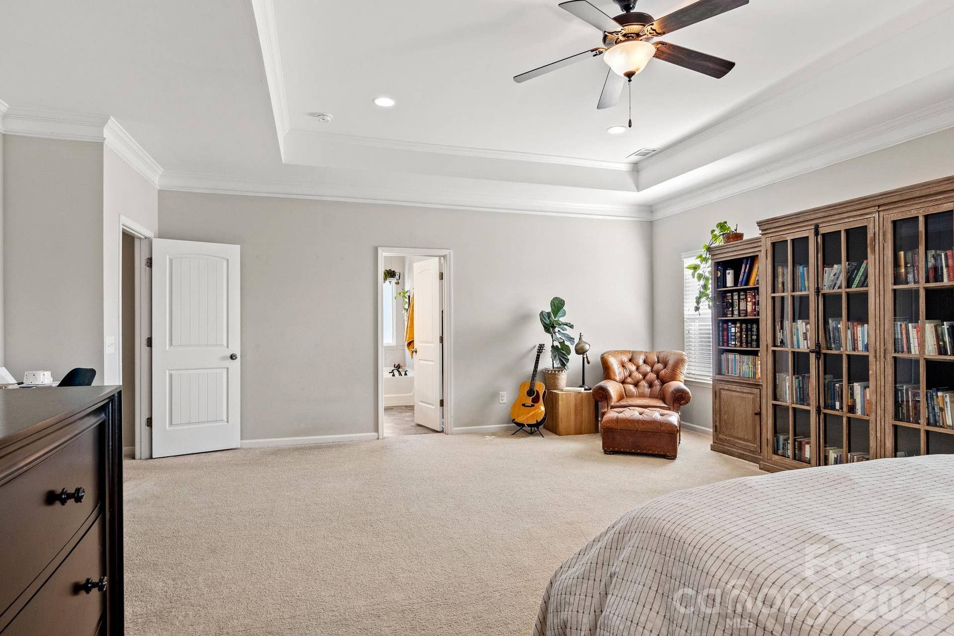 Primary suite