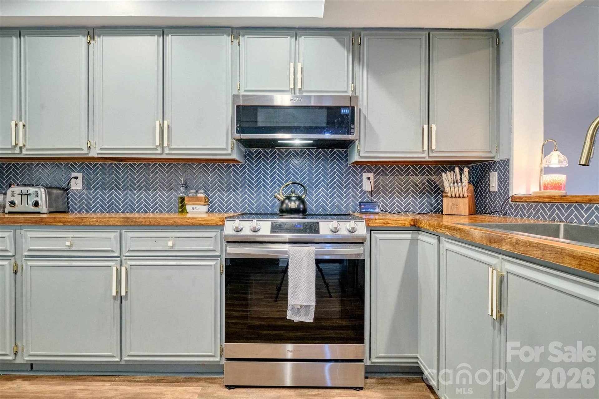 34 Old Post Road, Lake Wylie, SC 29710 34 Old Post Road, Lake Wylie, SC 29710