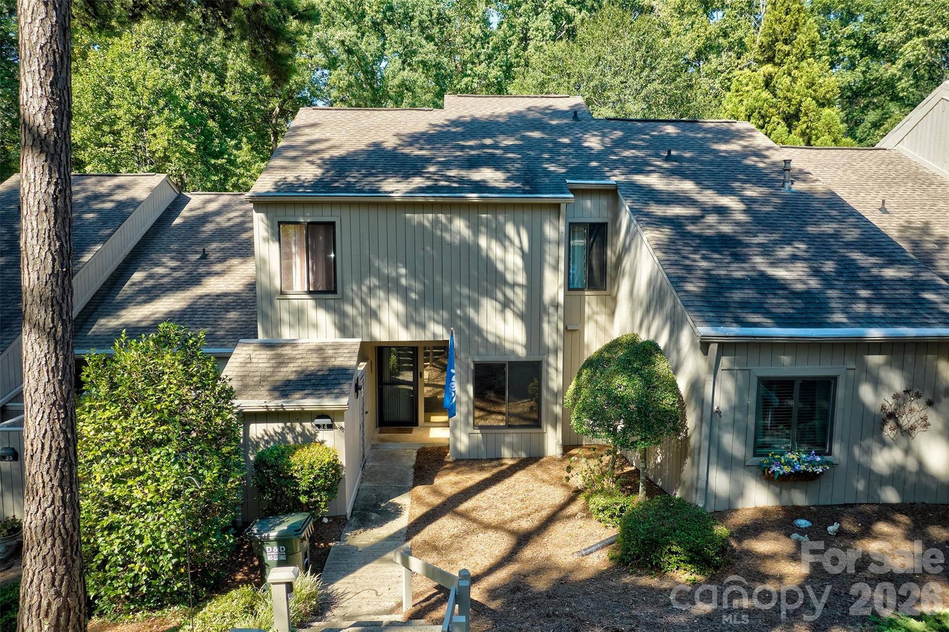 34 Old Post Road, Lake Wylie, SC 29710 34 Old Post Road, Lake Wylie, SC 29710
