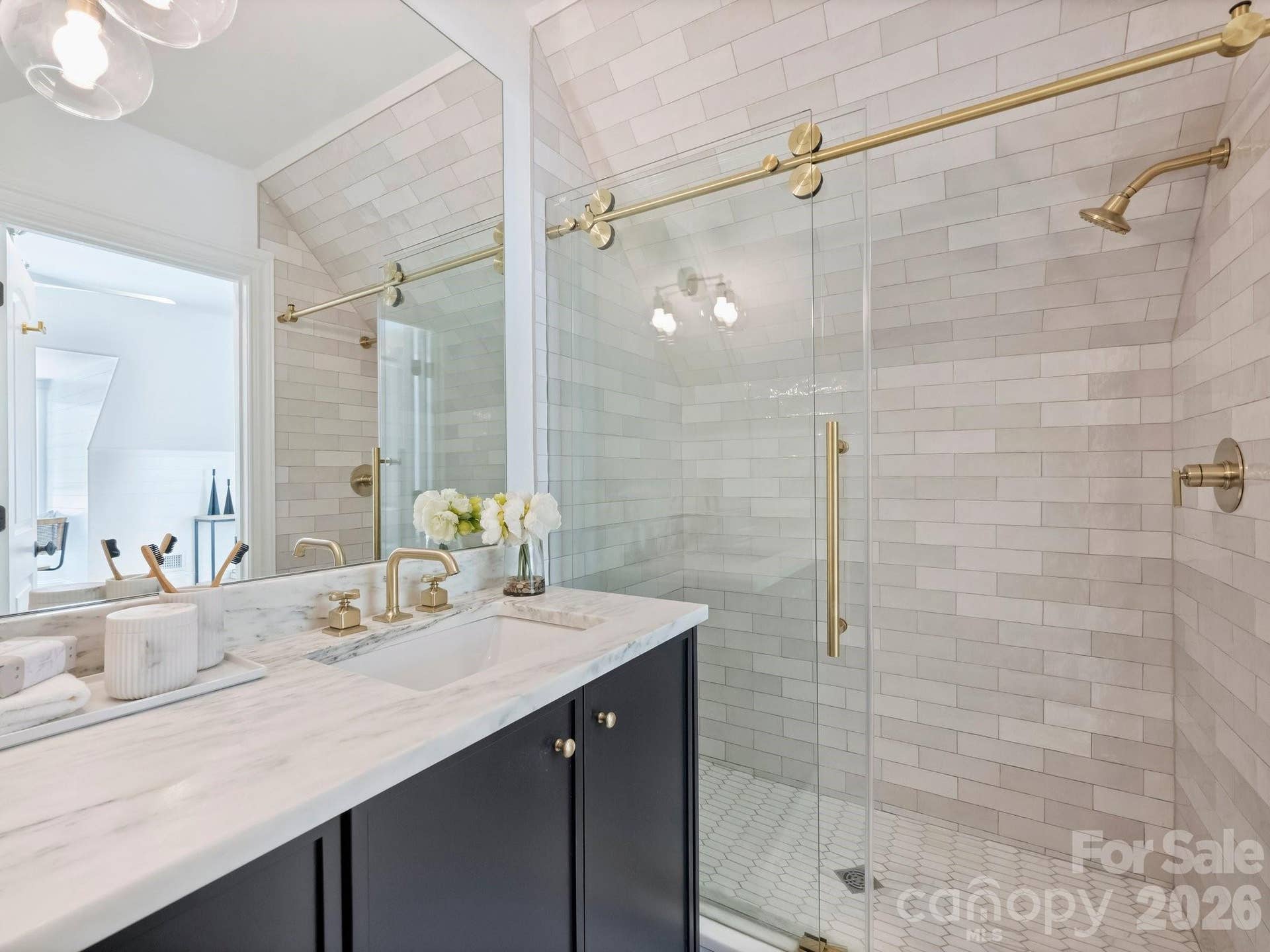 Bonus room/guest suite bath