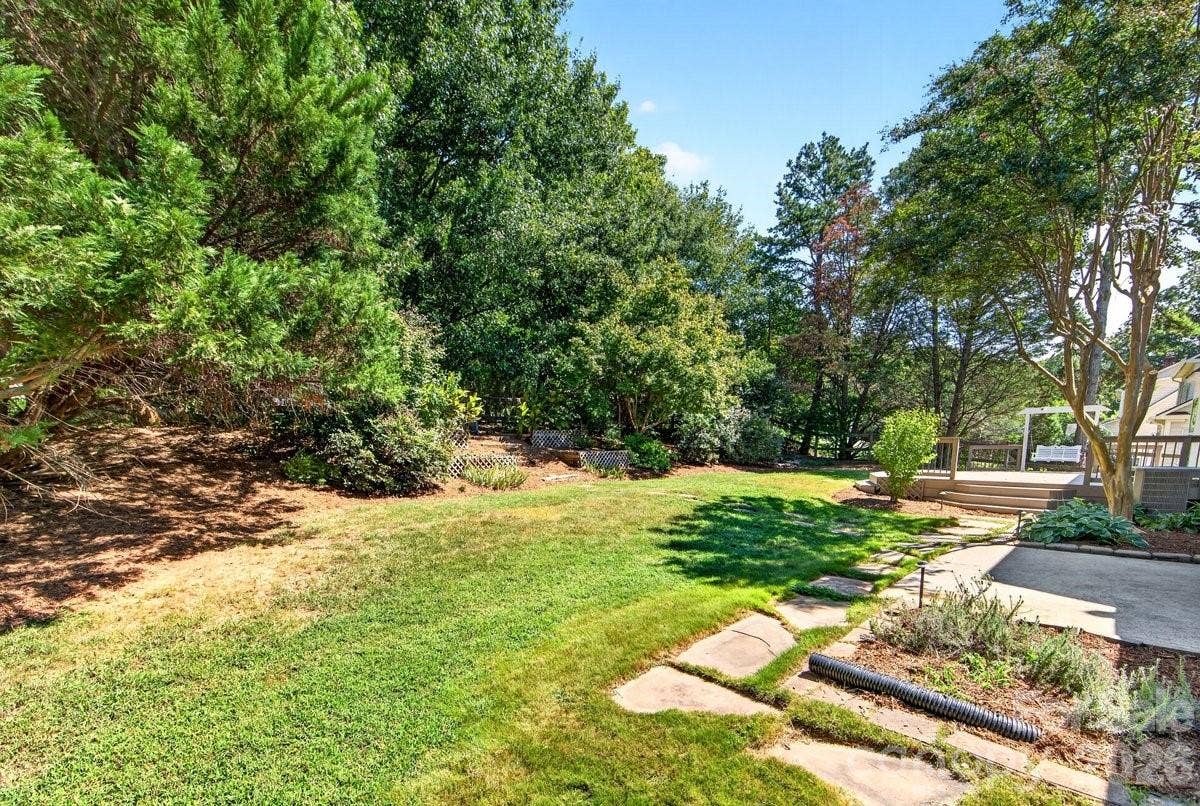 2901 Firewood Drive, Matthews, NC 28105 2901 Firewood Drive, Matthews, NC 28105