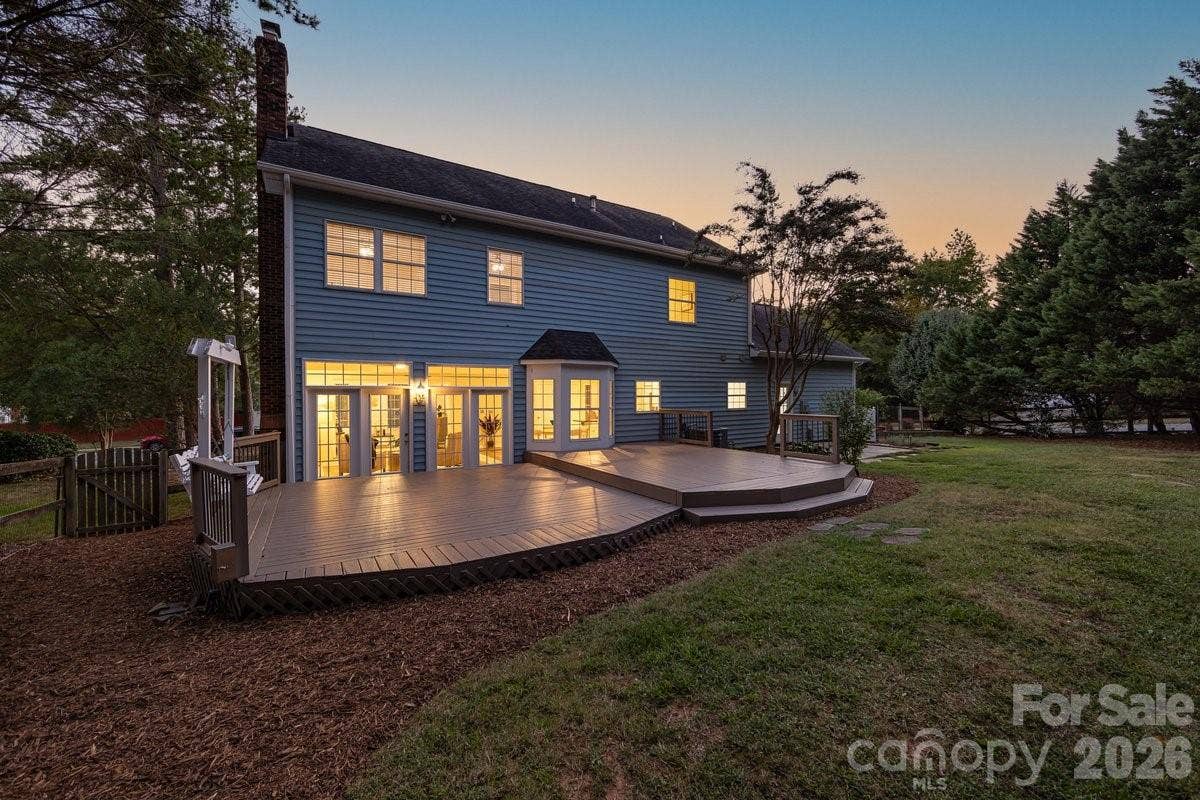 2901 Firewood Drive, Matthews, NC 28105 2901 Firewood Drive, Matthews, NC 28105