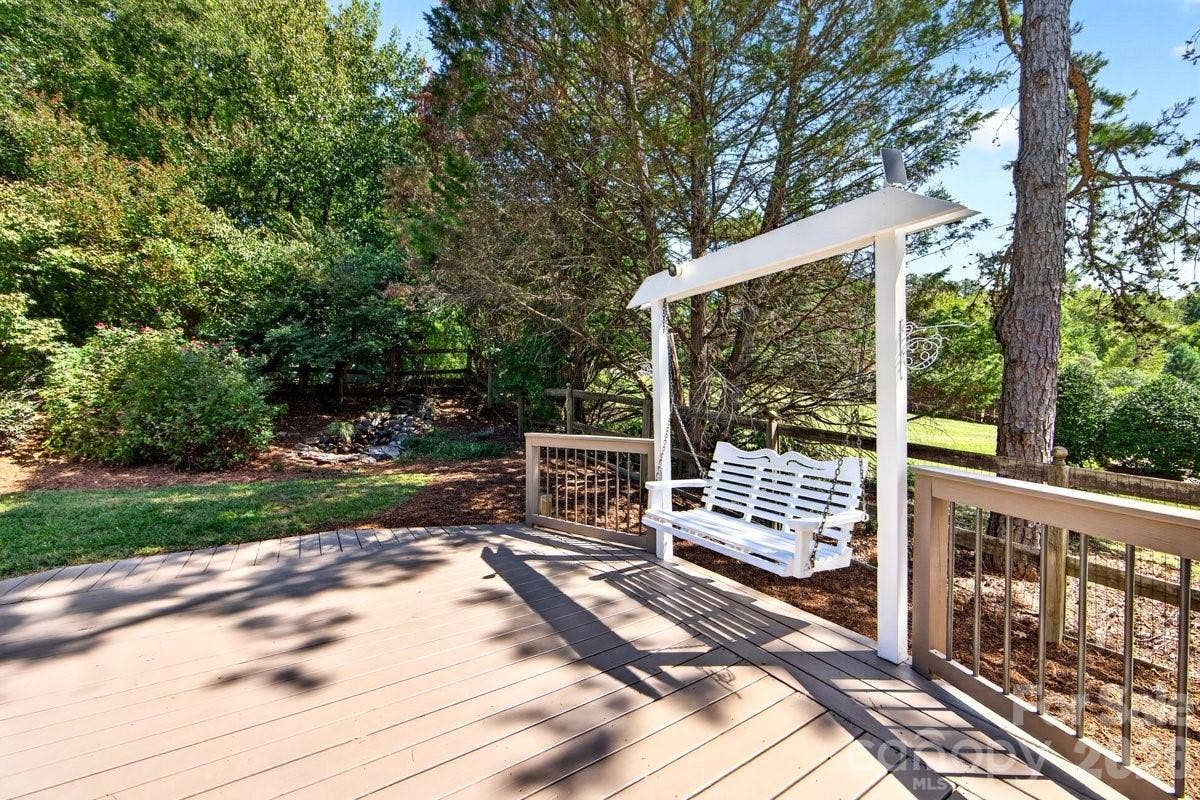 2901 Firewood Drive, Matthews, NC 28105 Just look at this inviting swing!