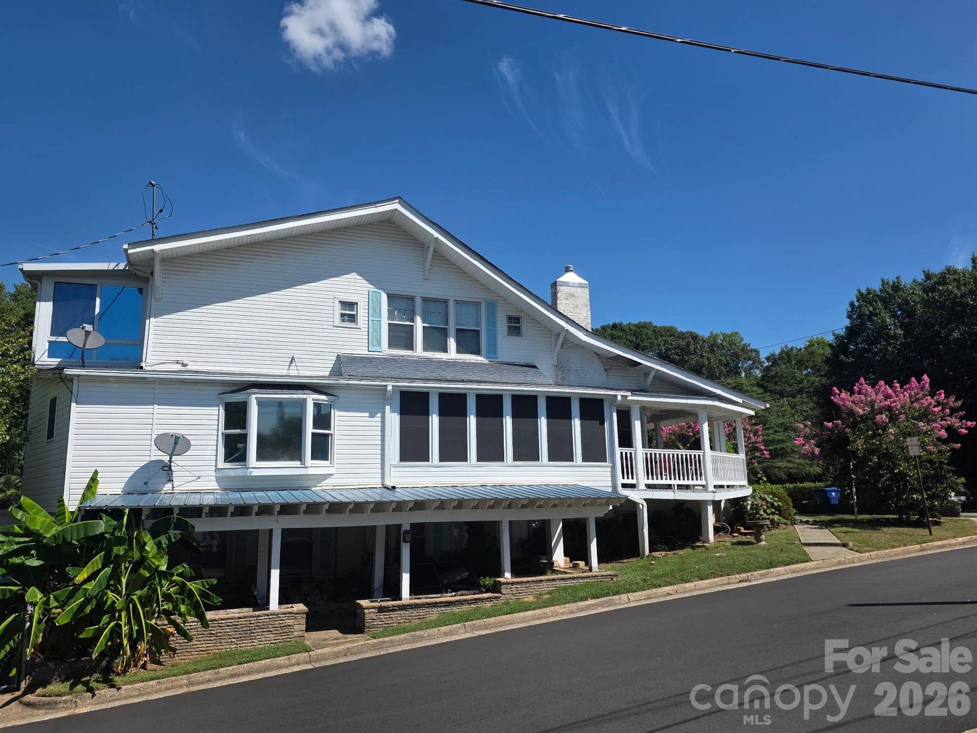 113 N Central Avenue, Belmont, NC 28012 113 N Central Avenue, Belmont, NC 28012
