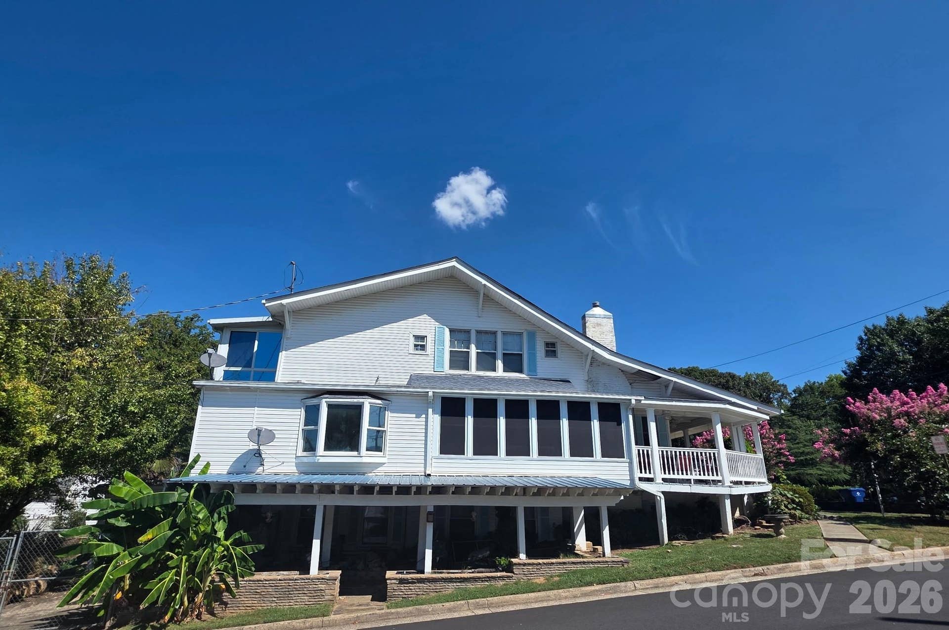 113 N Central Avenue, Belmont, NC 28012 113 N Central Avenue, Belmont, NC 28012