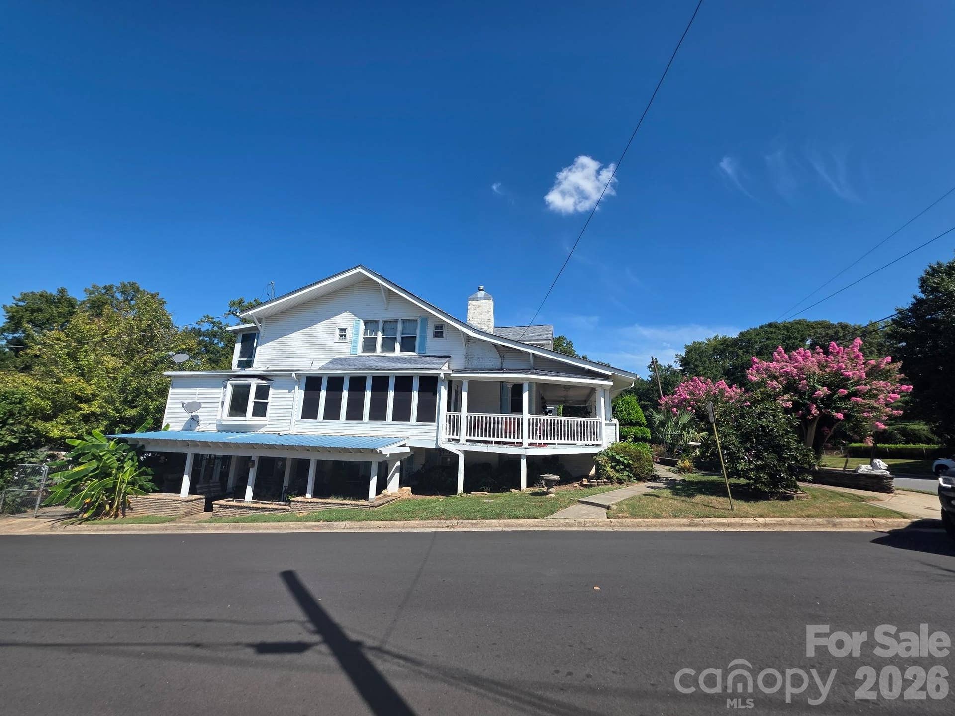 113 N Central Avenue, Belmont, NC 28012 113 N Central Avenue, Belmont, NC 28012