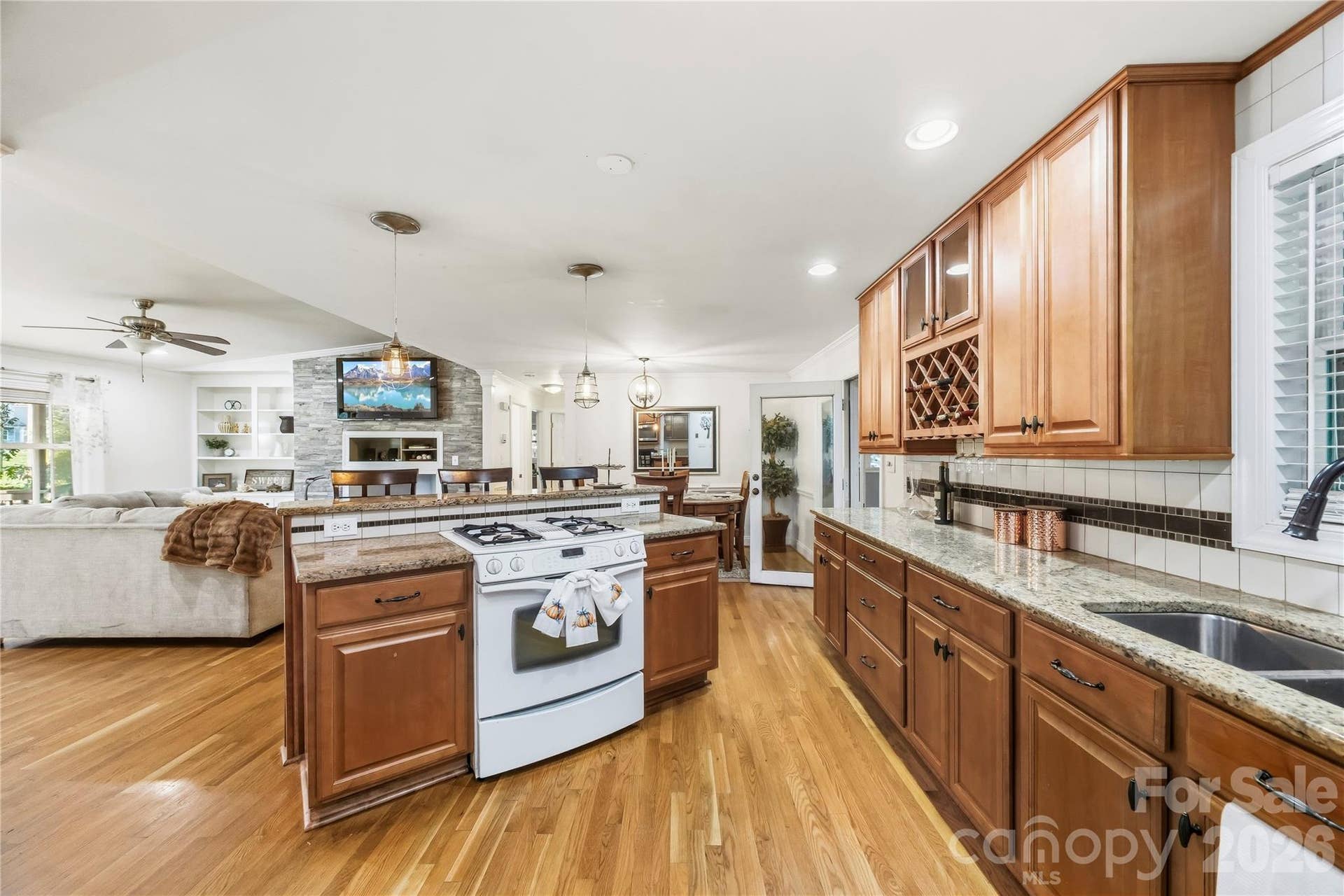 7316 Neal Road, Charlotte, NC 28262 7316 Neal Road, Charlotte, NC 28262