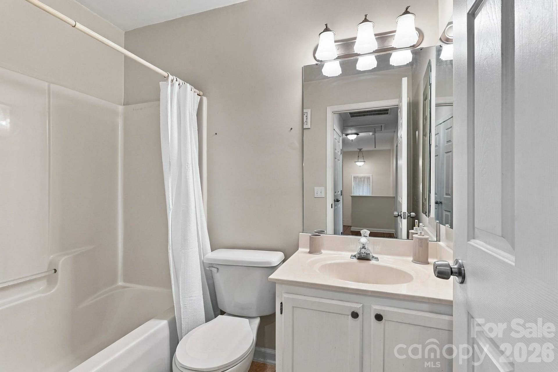 9115 Swallow Tail Lane, Charlotte, NC 28269 bathroom 2