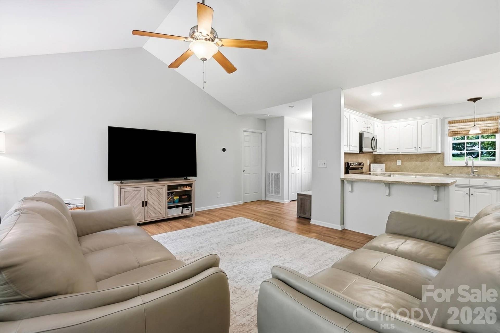 6530 Fly A Way Drive, Denver, NC 28037
