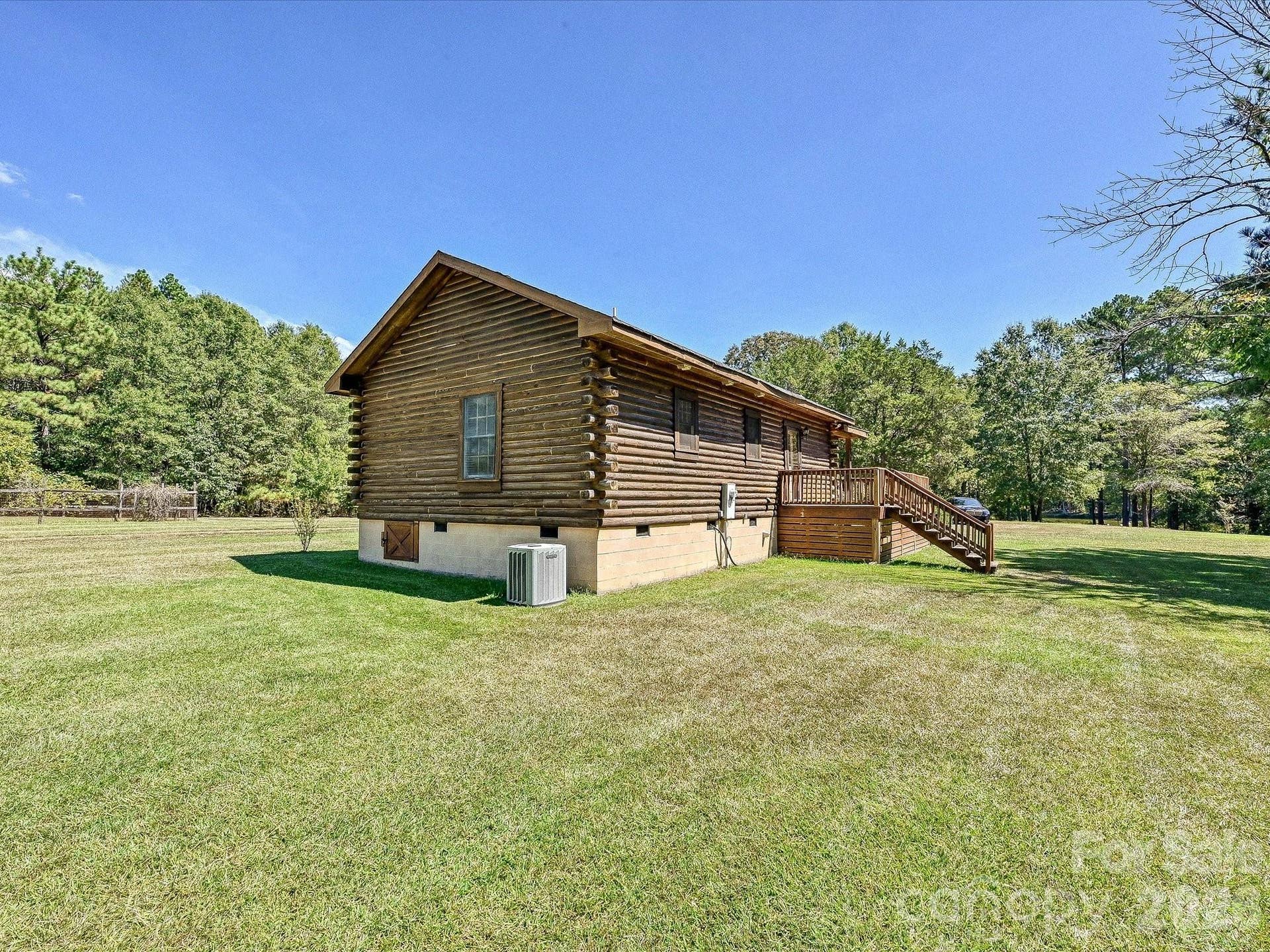 3227 Legend Road, Lancaster, SC 29720 Back of Lodge