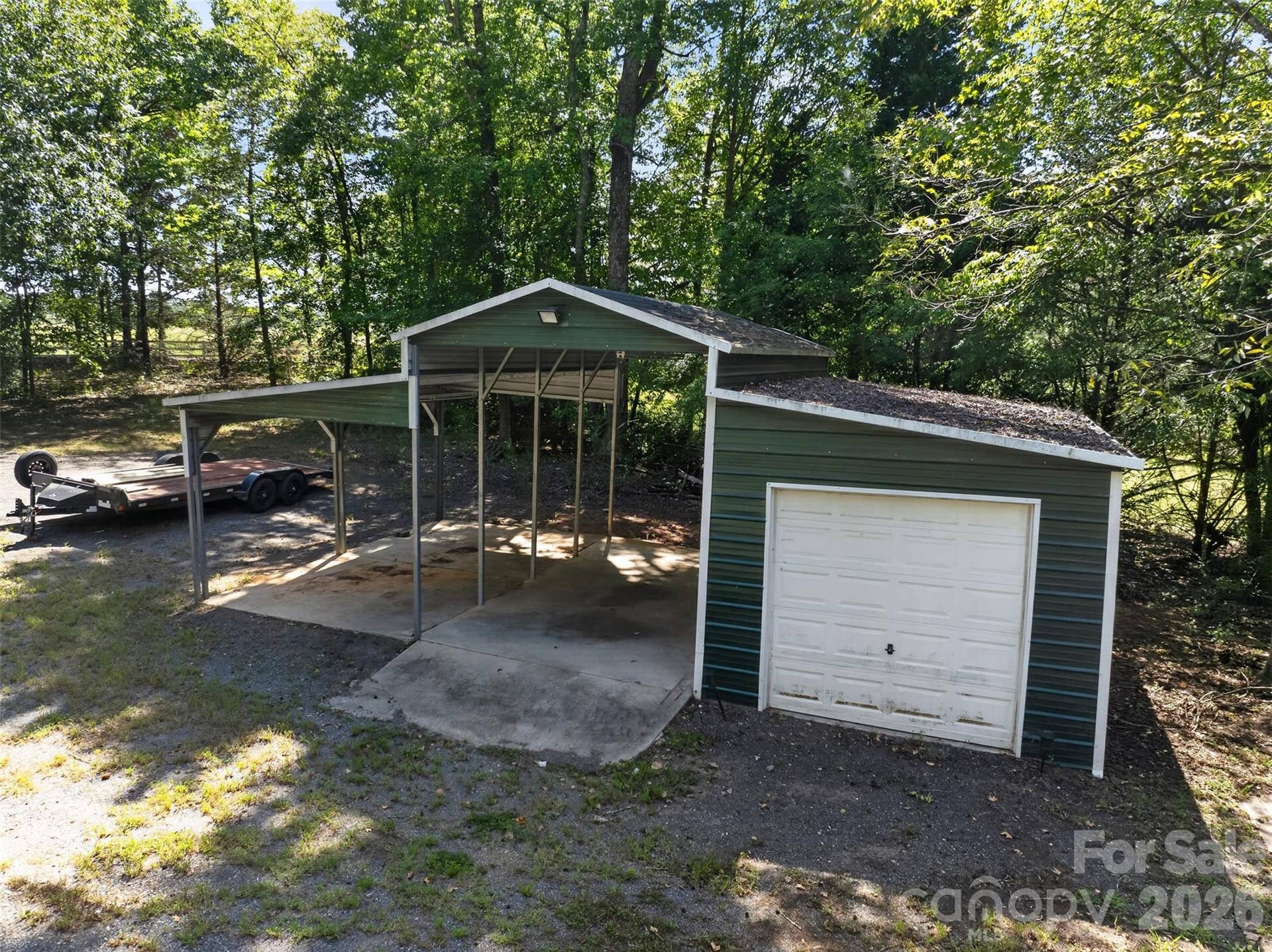 4043 Thompson Road, Lancaster, SC 29720 Tractor Garage & Workspace