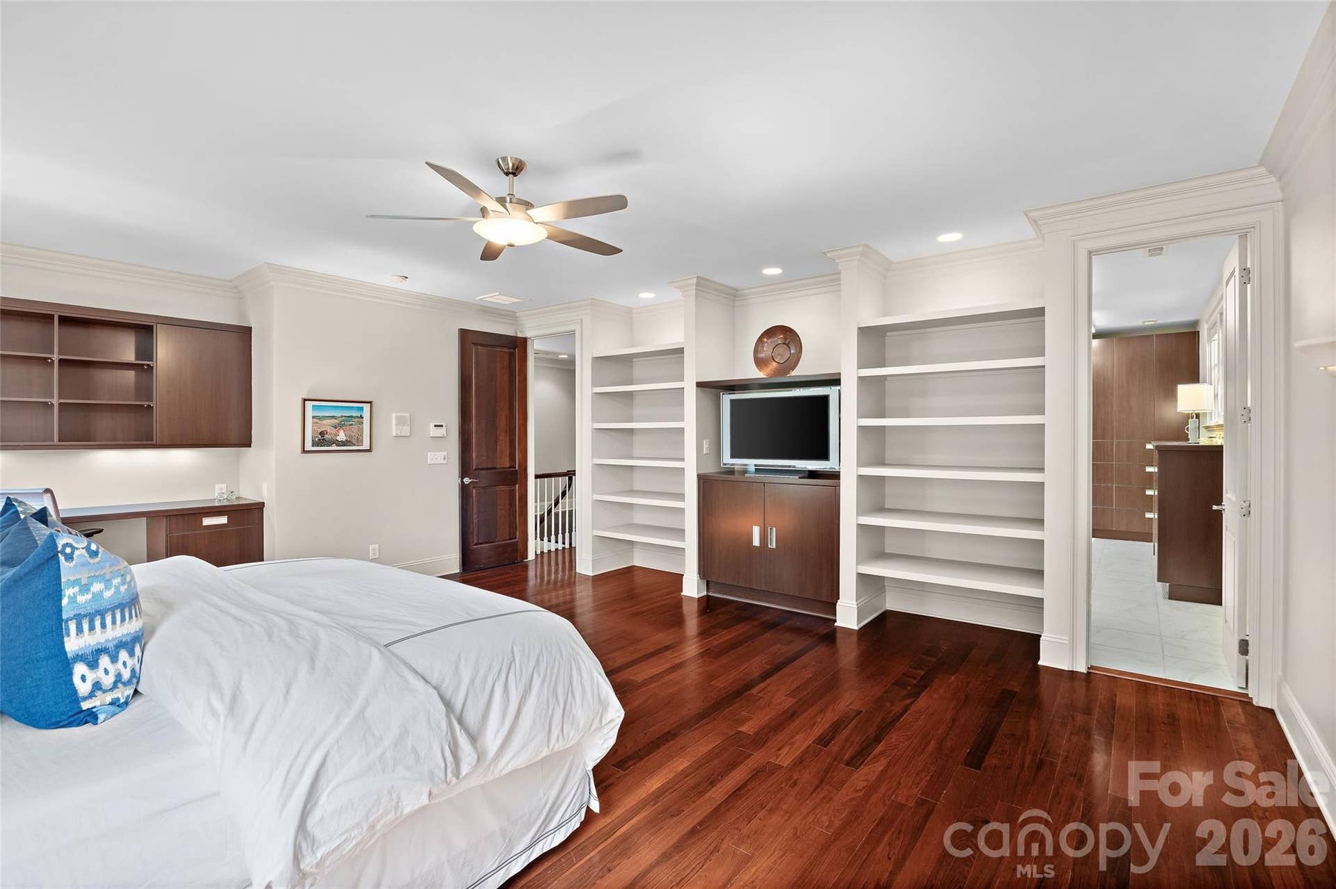 925 Harvard Place, Charlotte, NC 28207 925 Harvard Place, Charlotte, NC 28207