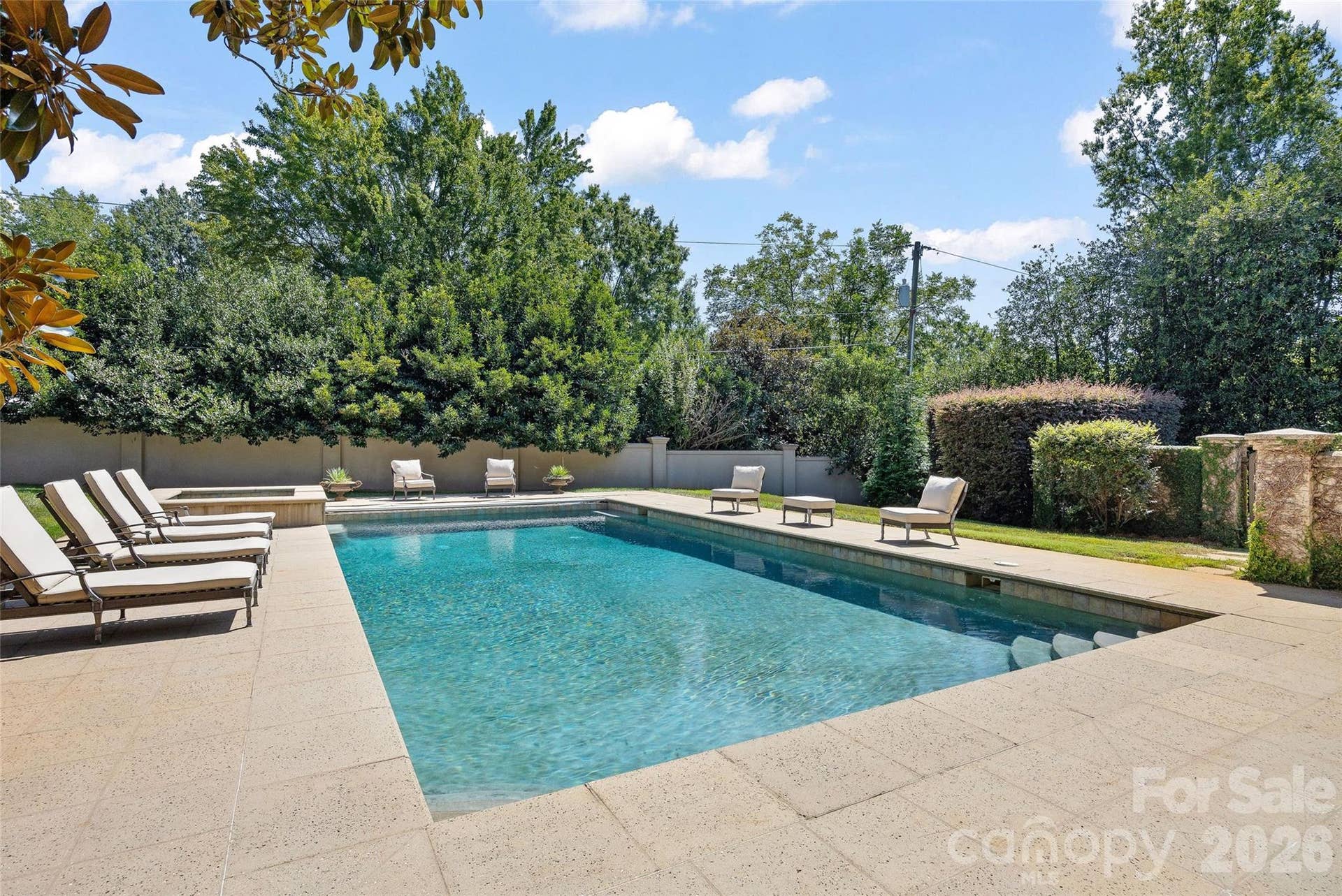 925 Harvard Place, Charlotte, NC 28207 925 Harvard Place, Charlotte, NC 28207