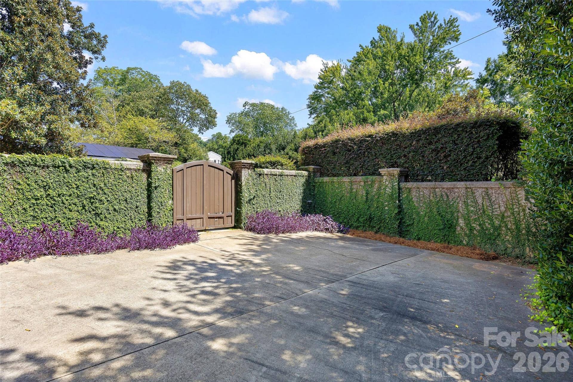 925 Harvard Place, Charlotte, NC 28207 925 Harvard Place, Charlotte, NC 28207