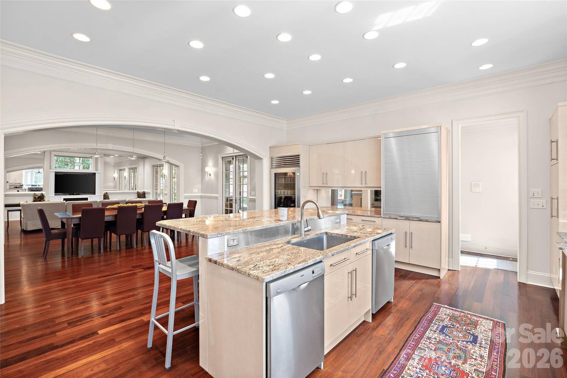 925 Harvard Place, Charlotte, NC 28207 925 Harvard Place, Charlotte, NC 28207