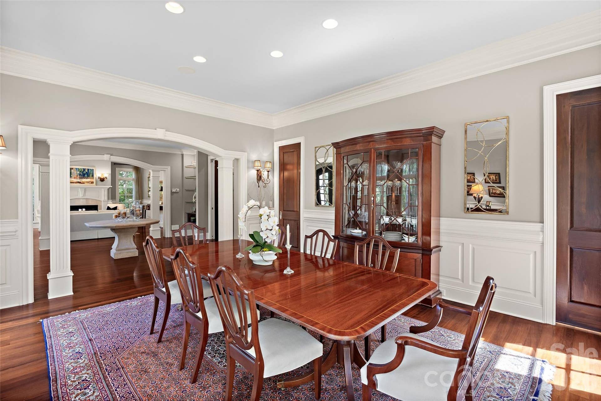 925 Harvard Place, Charlotte, NC 28207 925 Harvard Place, Charlotte, NC 28207