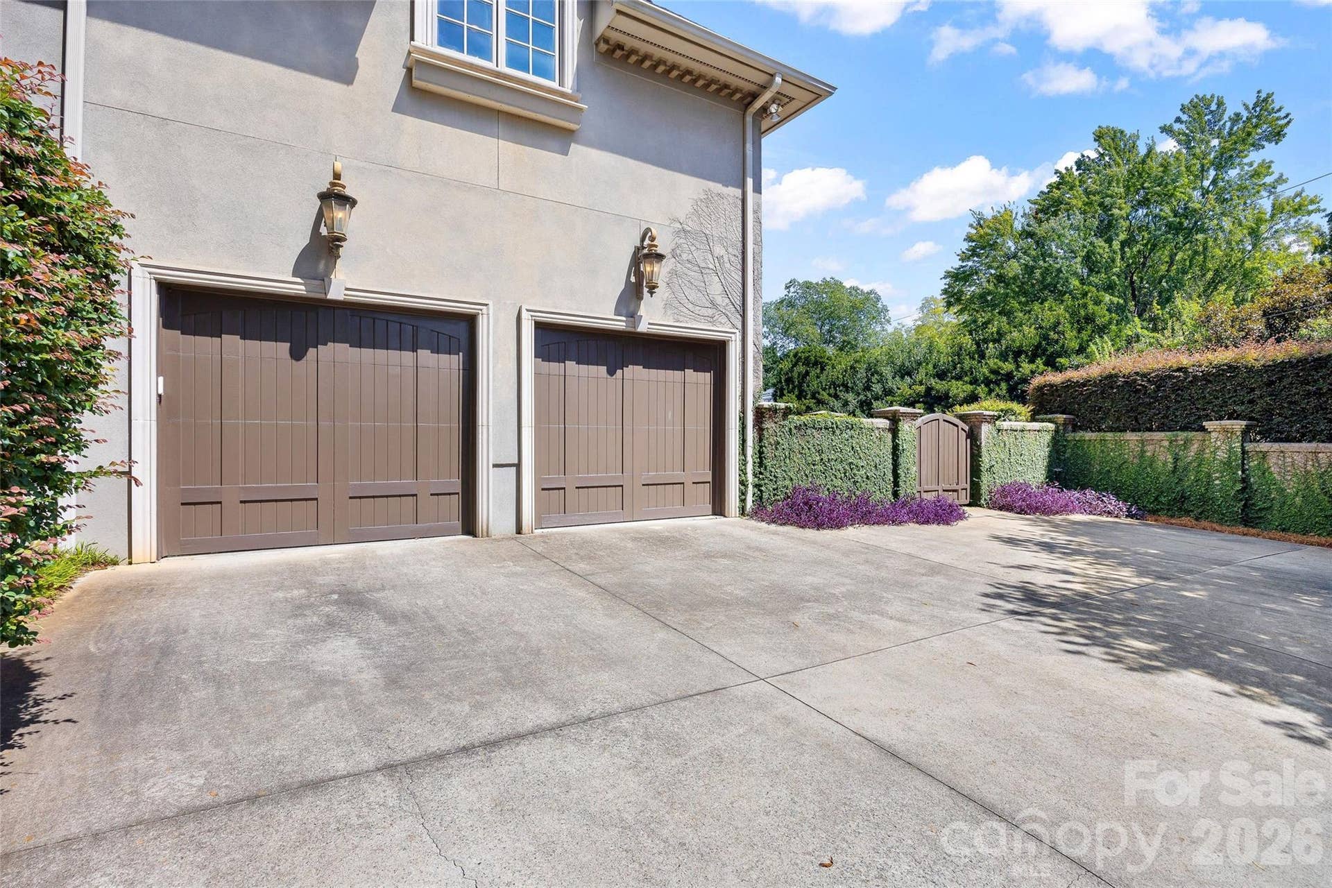 925 Harvard Place, Charlotte, NC 28207 925 Harvard Place, Charlotte, NC 28207