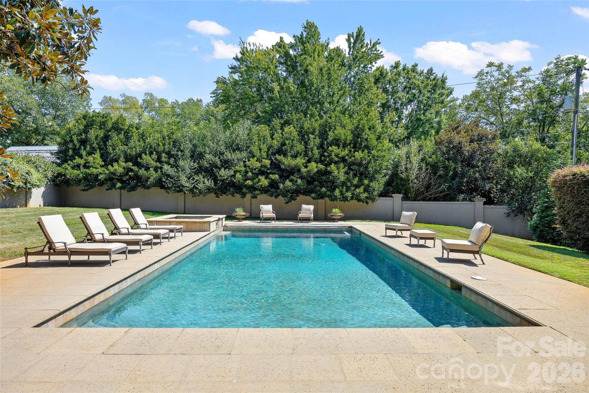 925 Harvard Place, Charlotte, NC 28207 925 Harvard Place, Charlotte, NC 28207
