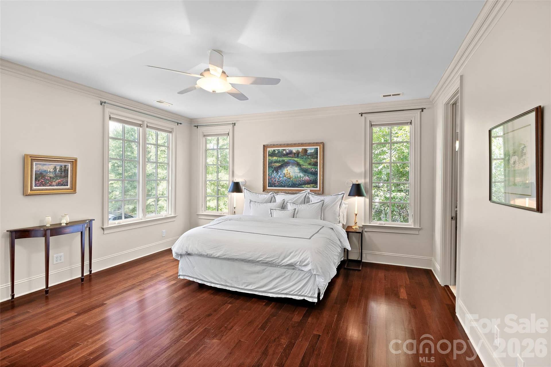 925 Harvard Place, Charlotte, NC 28207 925 Harvard Place, Charlotte, NC 28207