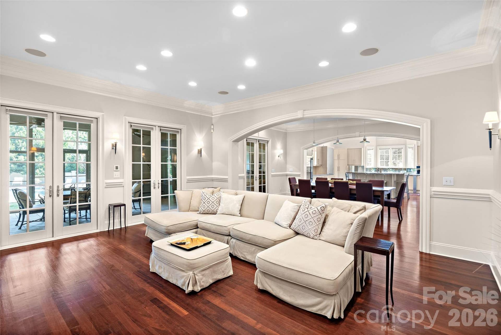 925 Harvard Place, Charlotte, NC 28207 925 Harvard Place, Charlotte, NC 28207