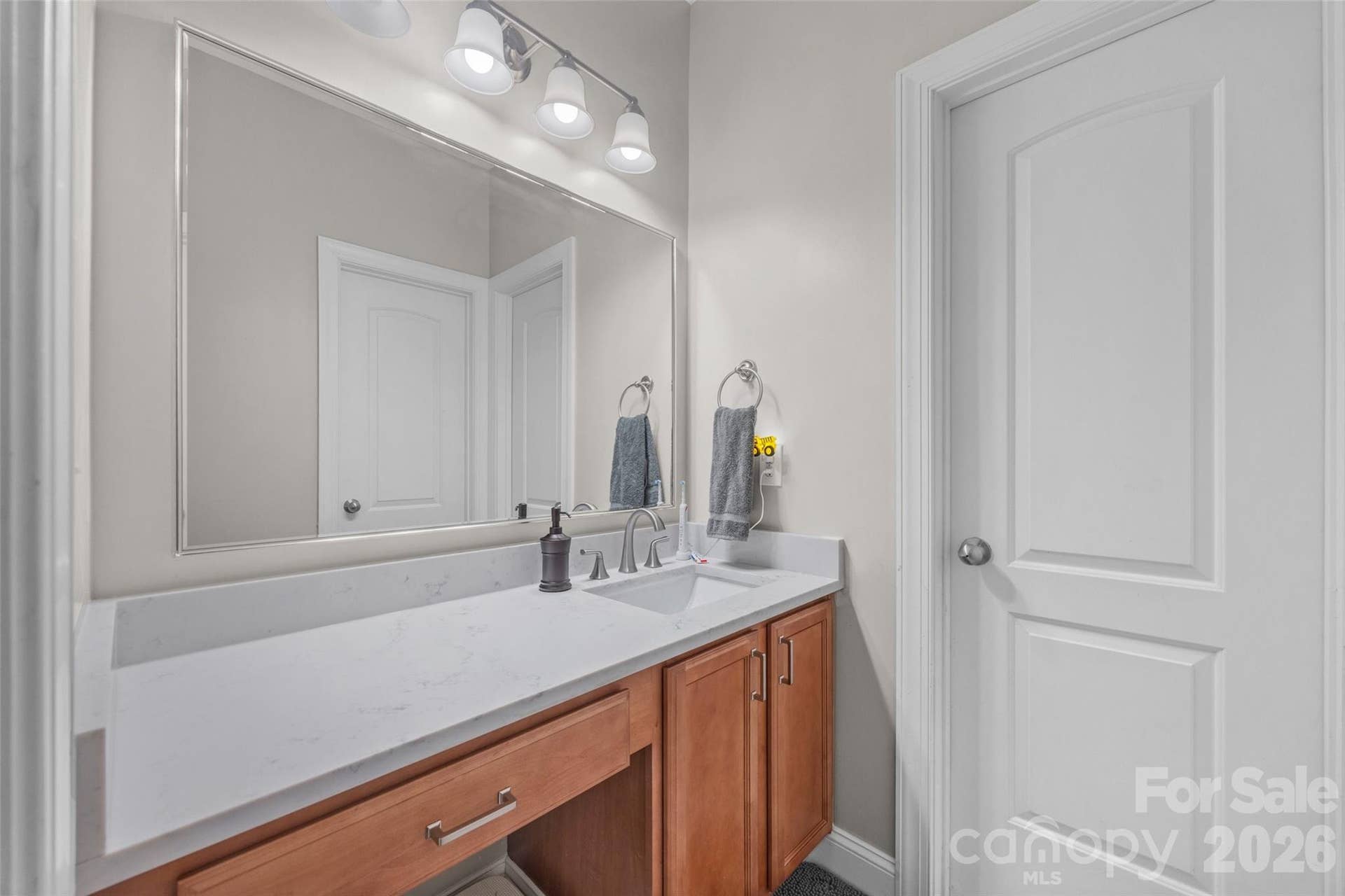 3301 Carlisle Court, Fort Mill, SC 29715 3301 Carlisle Court, Fort Mill, SC 29715