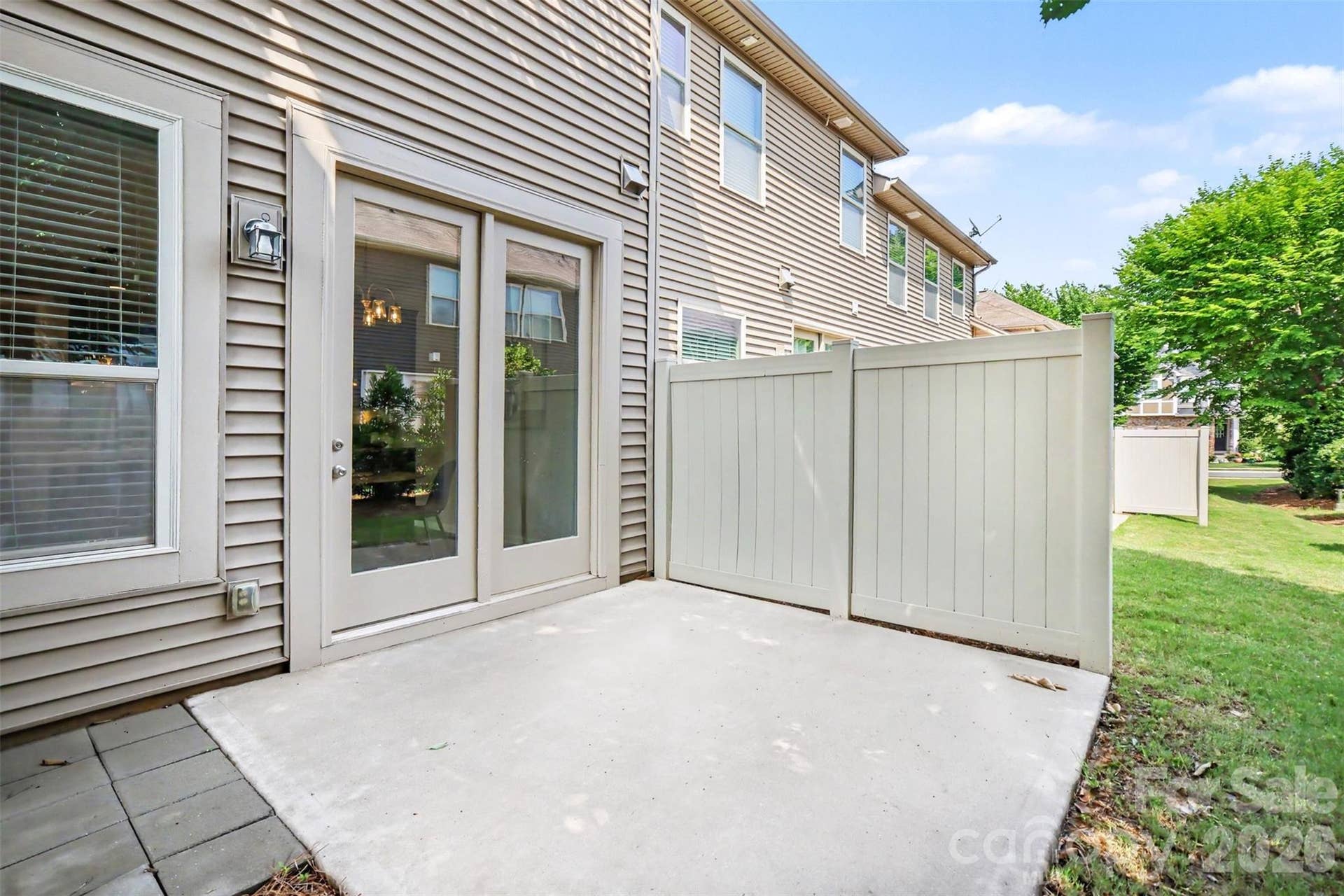 Patio with privacy wall