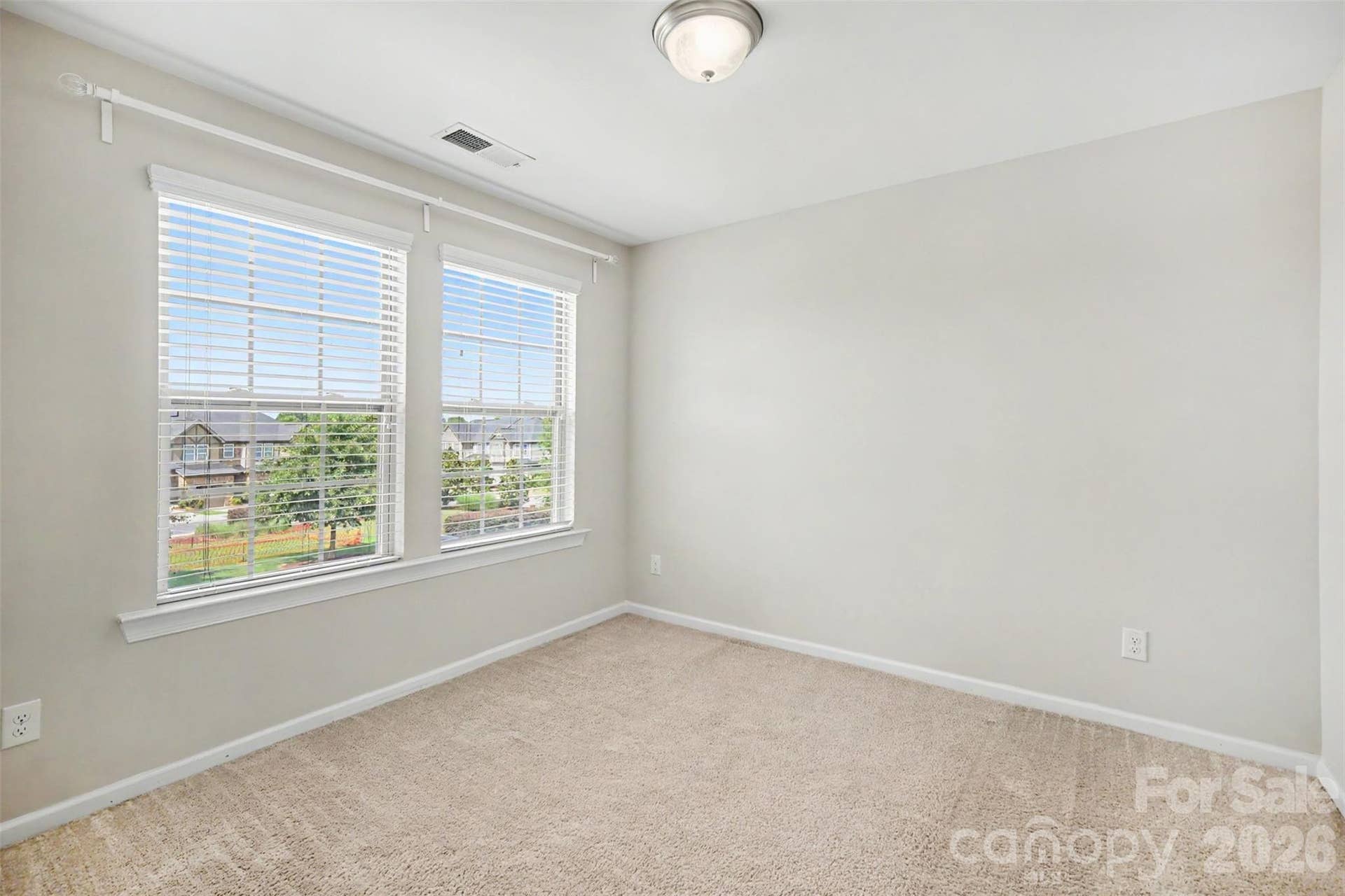 Secondary bedroom 2