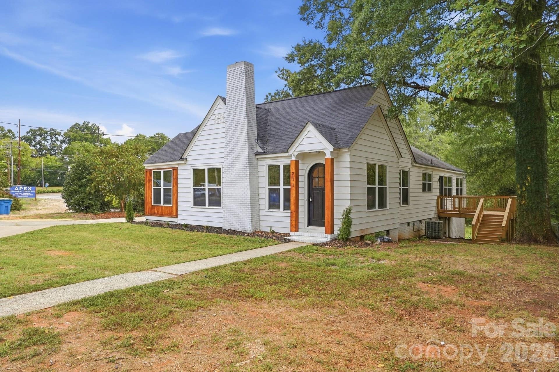 211 Spratt Street, Fort Mill, SC 29715 211 Spratt Street, Fort Mill, SC 29715