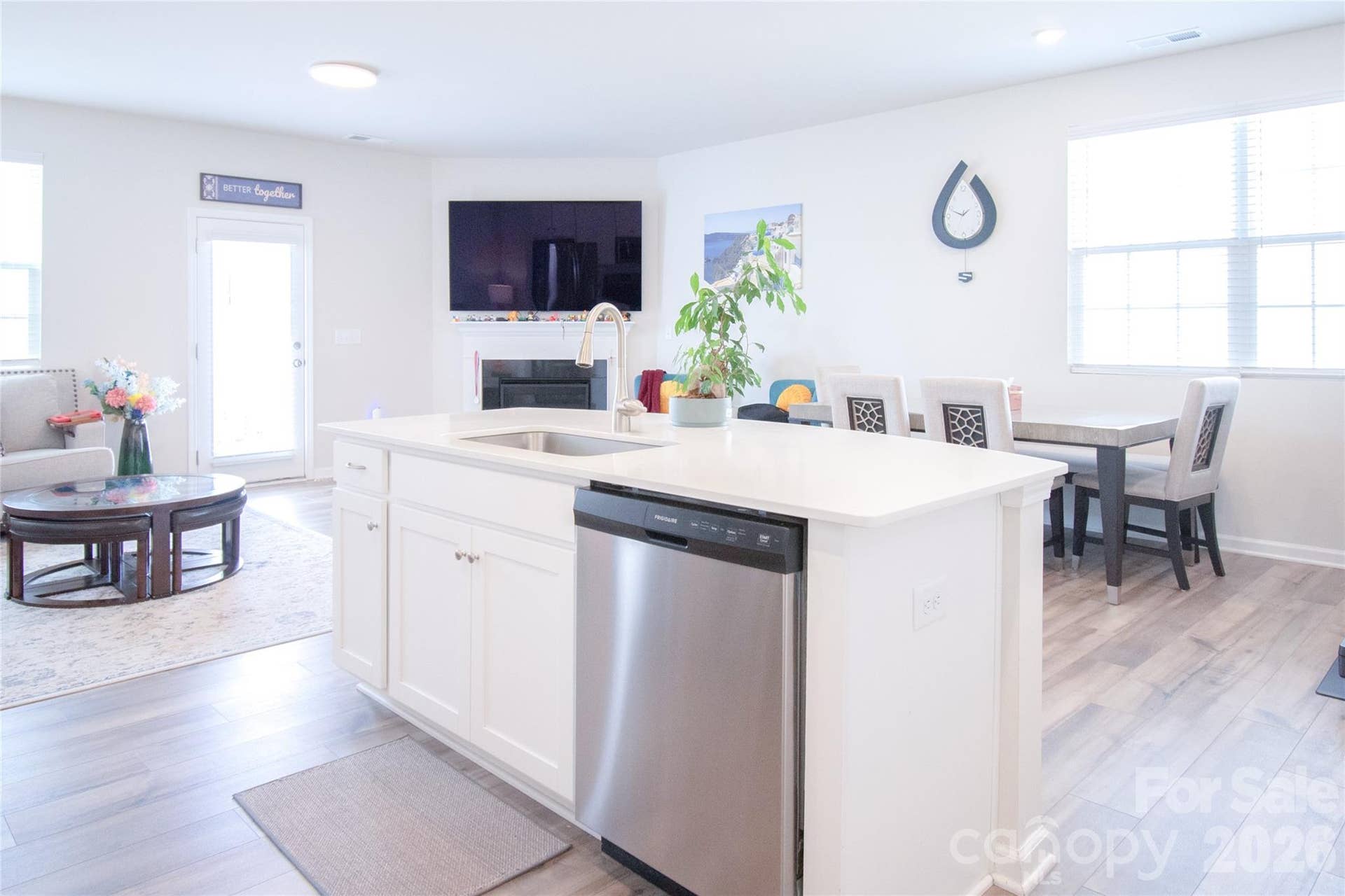 6016 Chelsea Oaks Ridge, Tega Cay, SC 29708 6016 Chelsea Oaks Ridge, Tega Cay, SC 29708