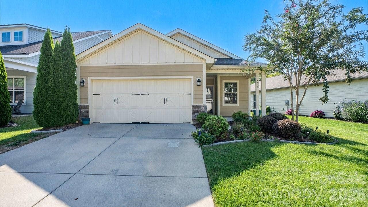 4927 Looking Glass Trail, Denver, NC 28037 4927 Looking Glass Trail, Denver, NC 28037