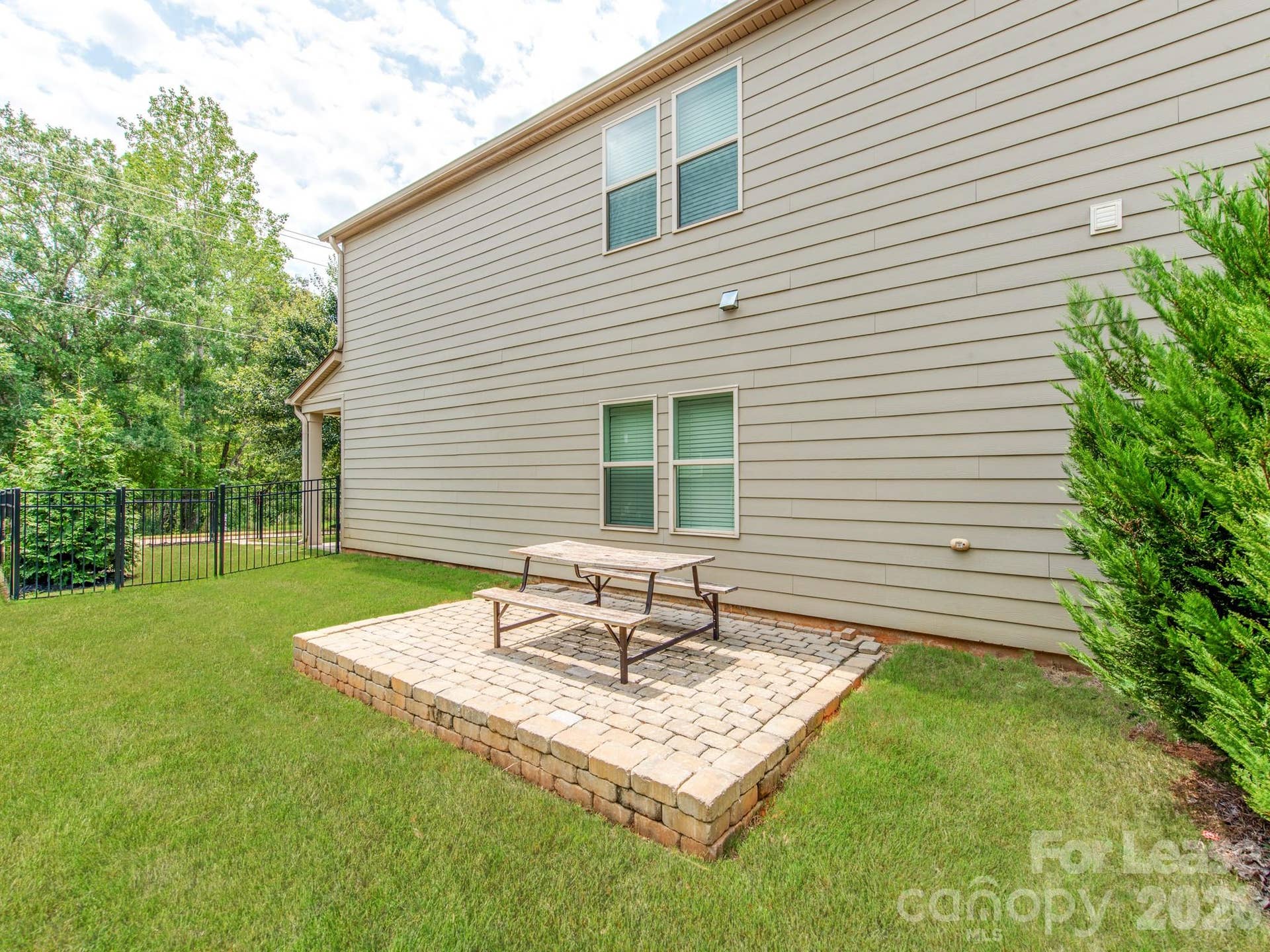 438 Nixon Road, Belmont, NC 28012 438 Nixon Road, Belmont, NC 28012